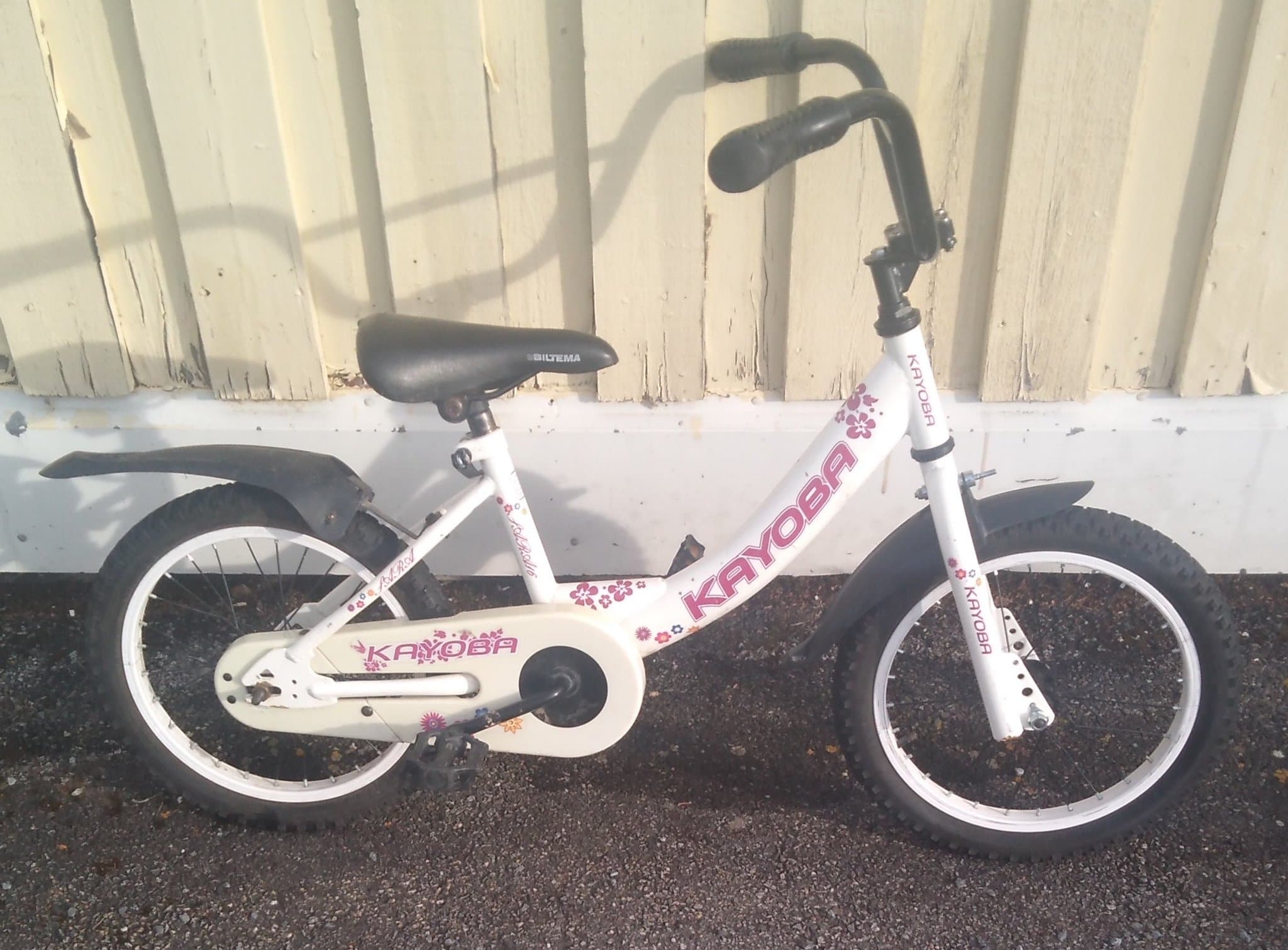 Kayoba jula flickcykel? Till någon som behöver (reservdelar?) (Samlarobjekt?)