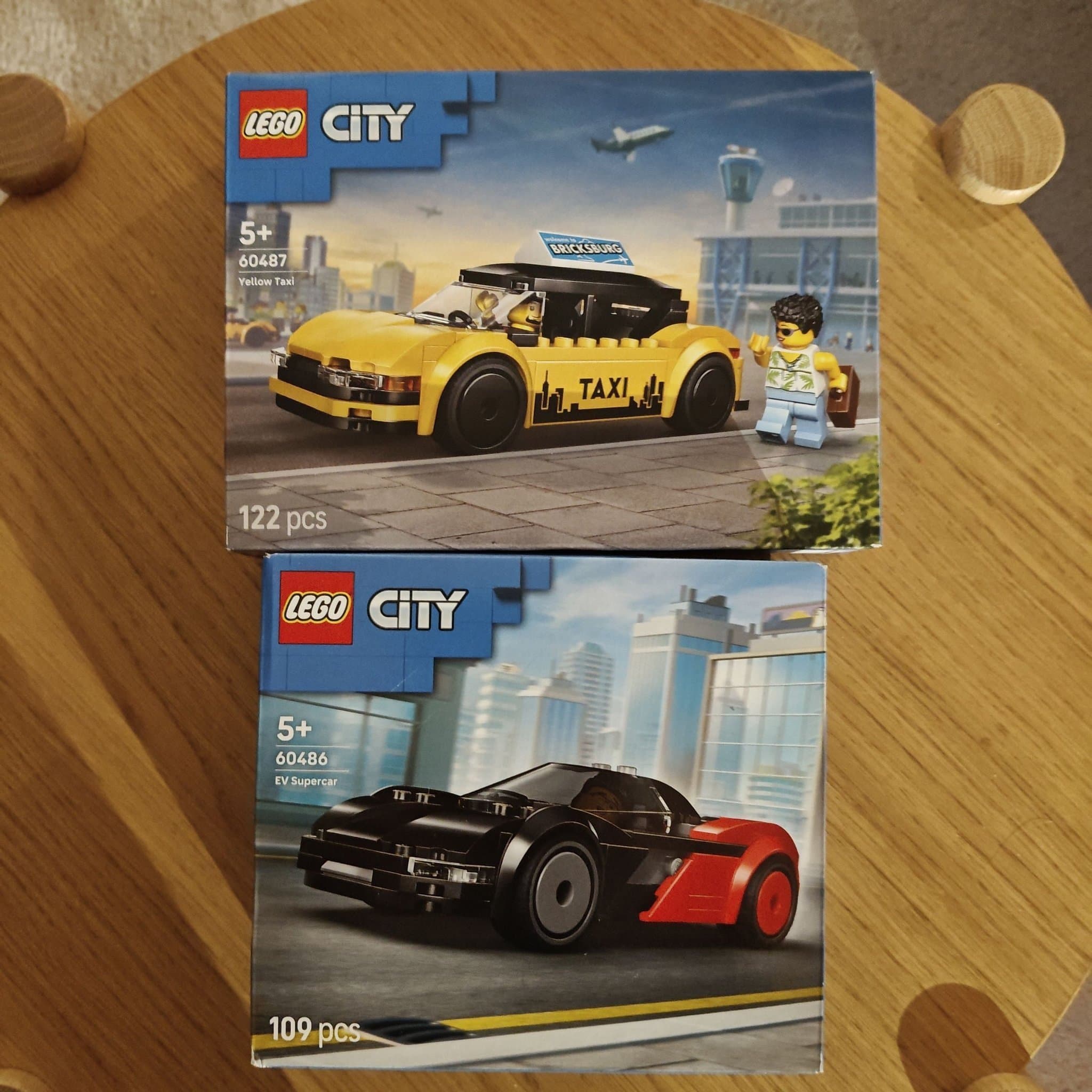 LEGO City 60487 Yellow Taxi och 60486 EV Supercar