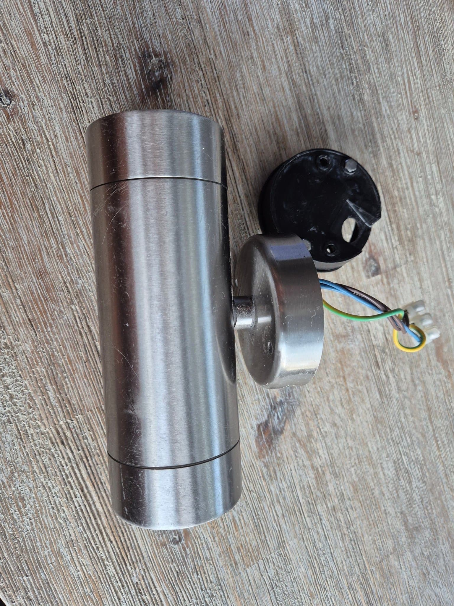 Utomhusvägglampa i rostfritt stål