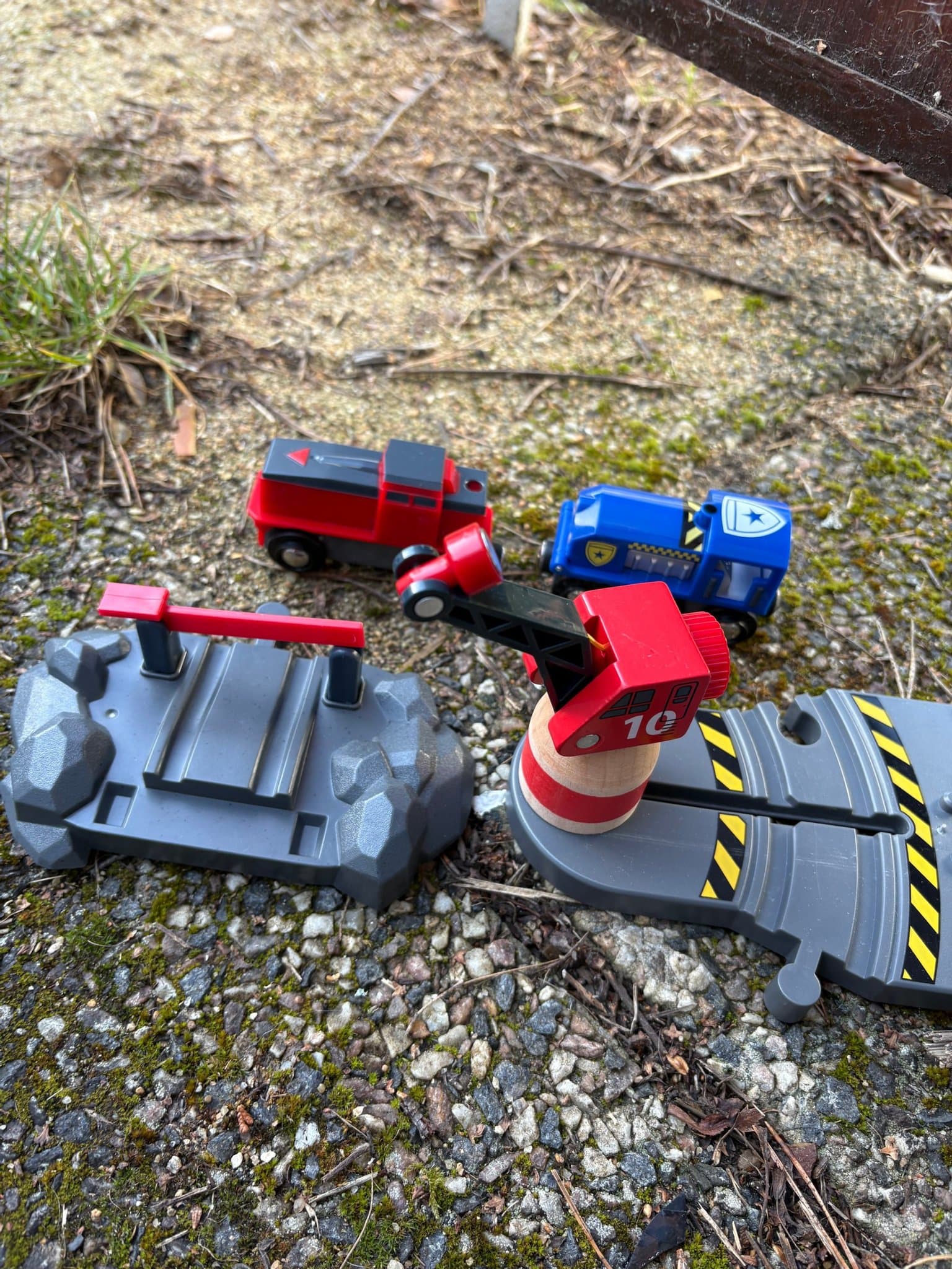 Brio Tågbana med Lok och Tillbehör, massa av spår ingår också