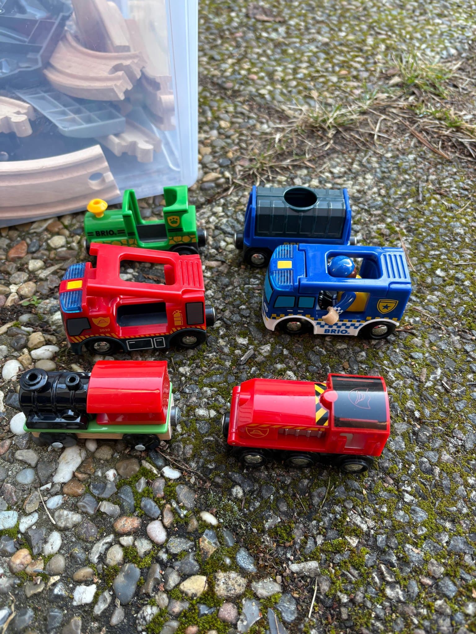 Brio Tågbana med Lok och Tillbehör, massa av spår ingår också