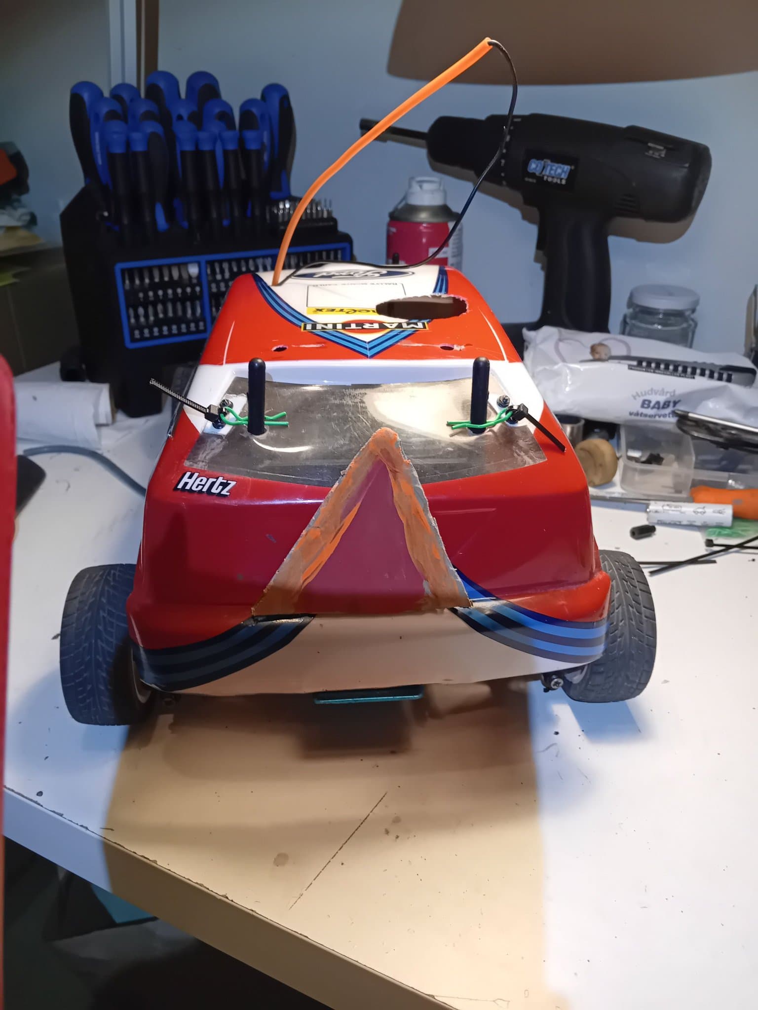 Radiostyrd bil Ford Focus Rally med fjärrkontroll