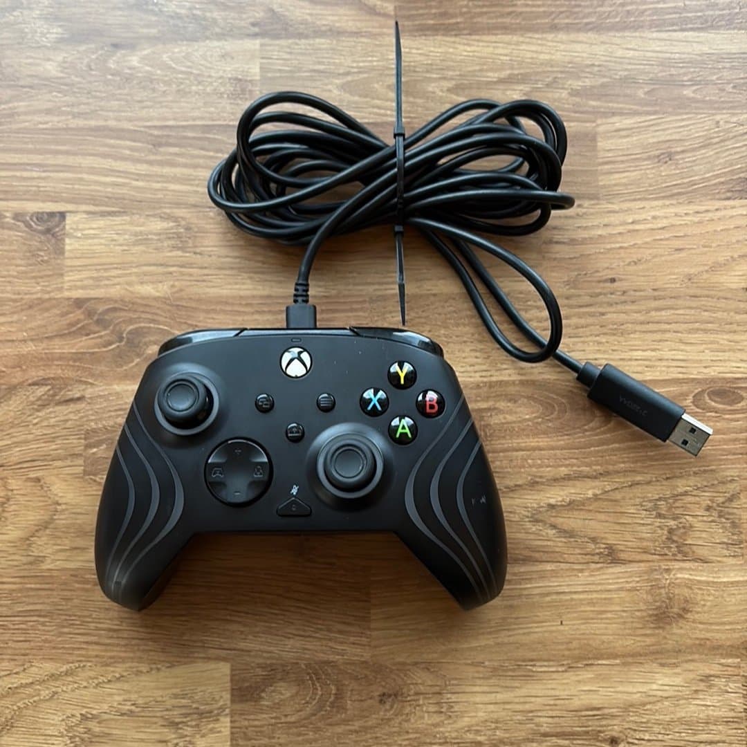 Officiellt licensierad kontroll för Xbox Series X|S med Belysning