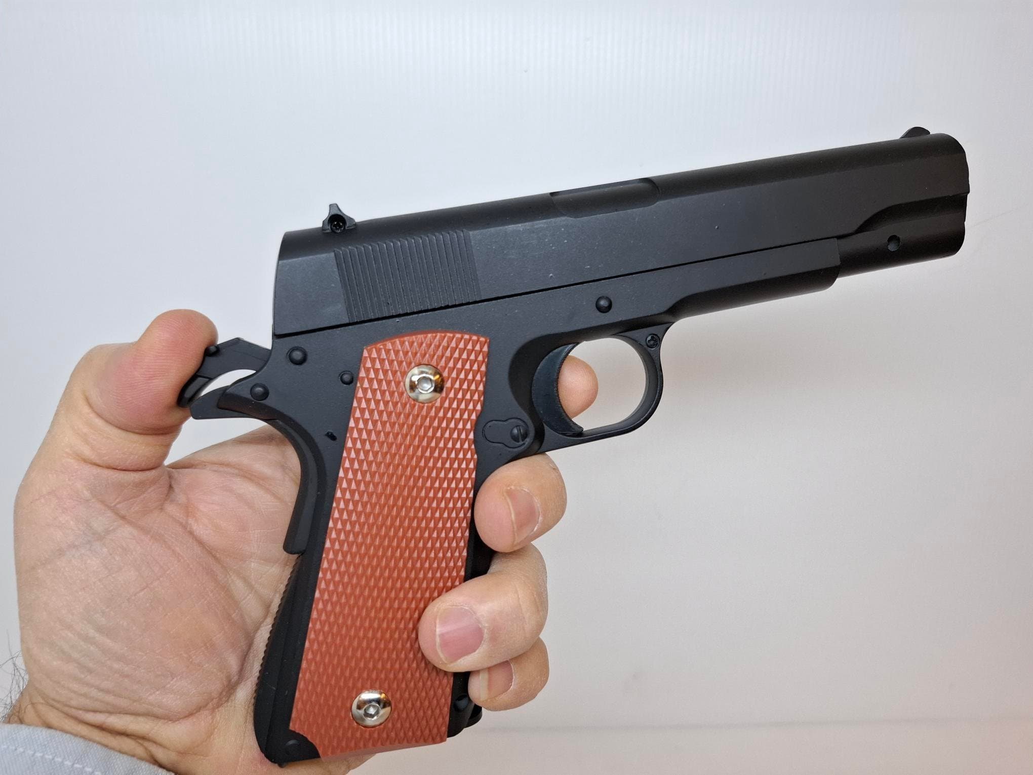 Soft Air Gun i Metall - Skala 1:1 zinc alloy , Airsoft luft pistol