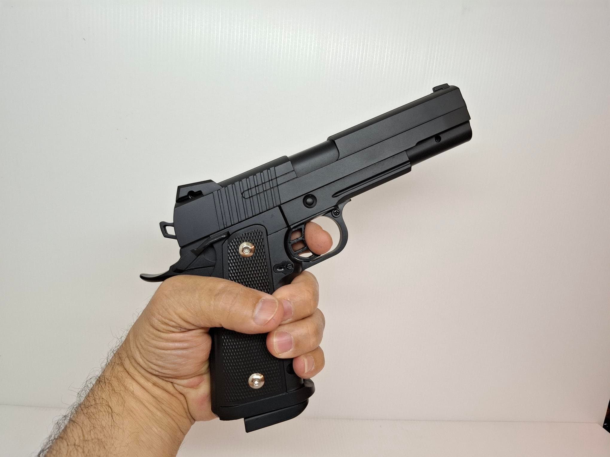 Soft Air Gun i Metall (zinc alloy) och plast , Airsoft pistol luftpistol luft