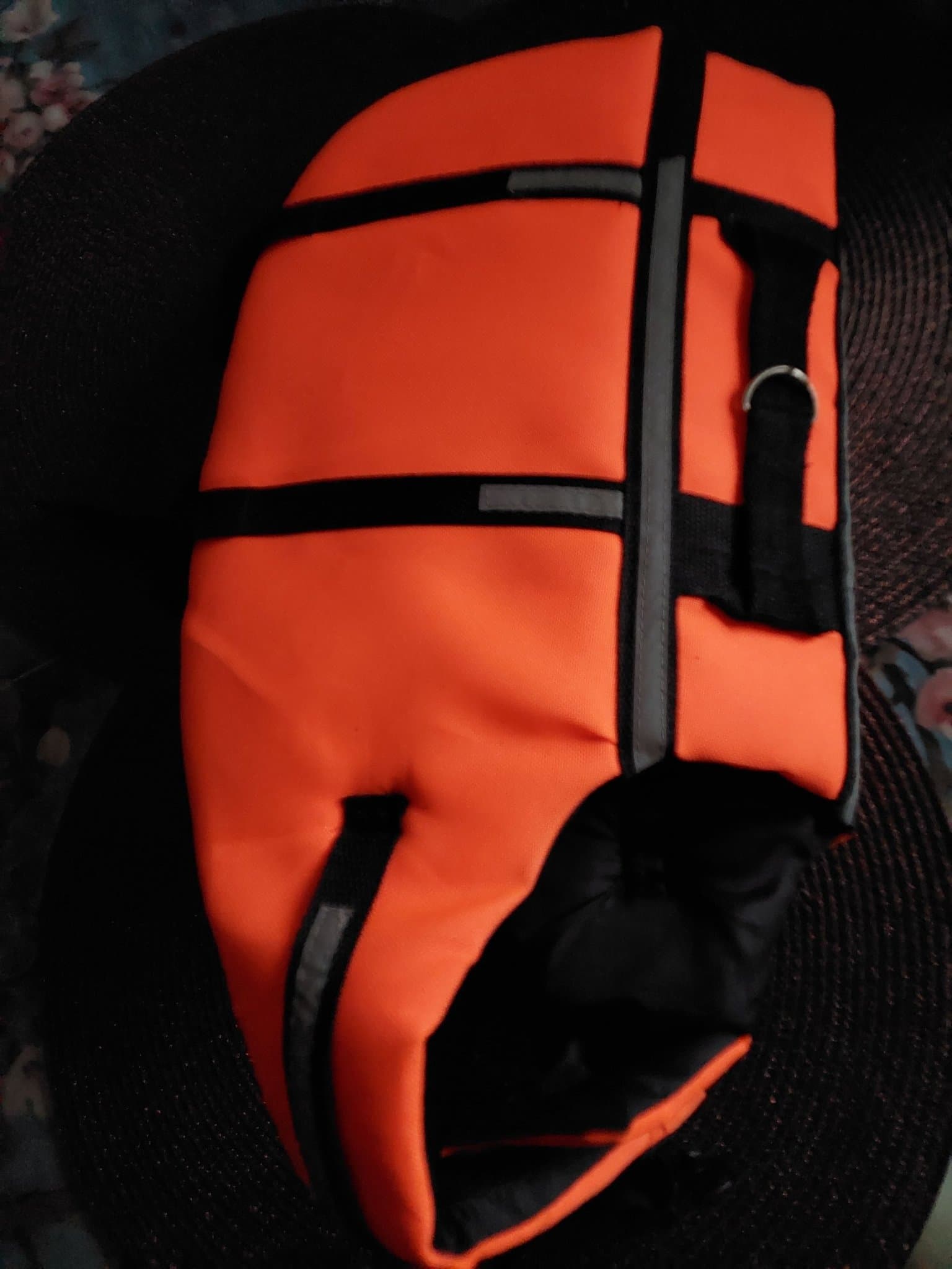 Hundflytväst för hund.Ryggmått/Strl 30 cm.