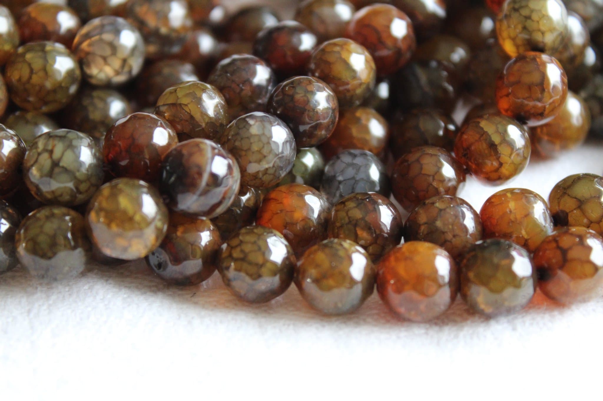 1 sträng Agat 10mm faseterad