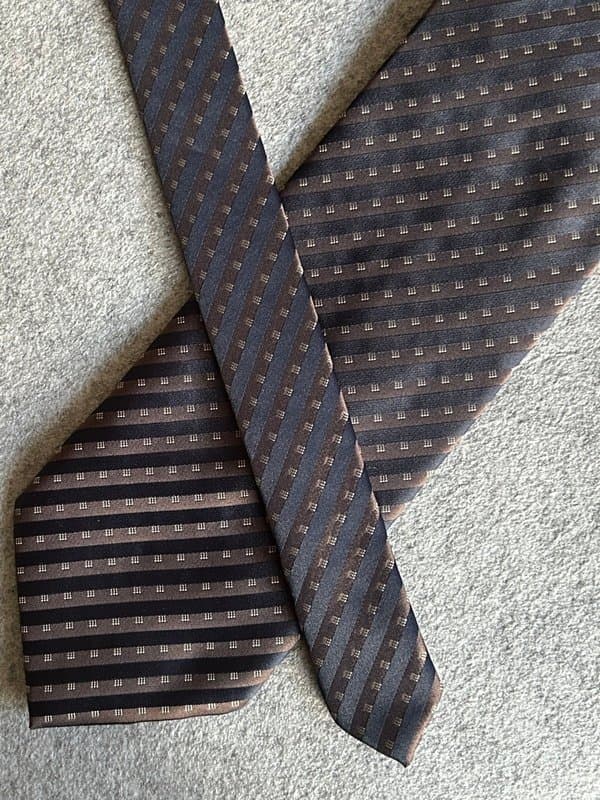 Greg Longino brun/svart slips