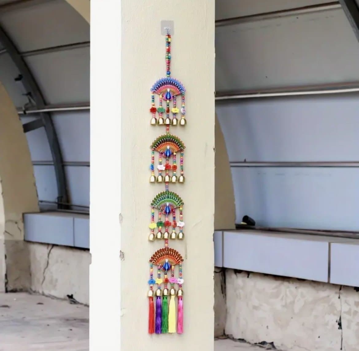 LÅNG Väggdekoration med bjällror