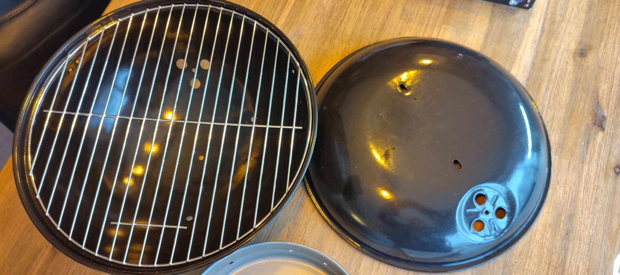 Ny kolgrill Ø36,5 cm – perfekt till sjön eller utflykt