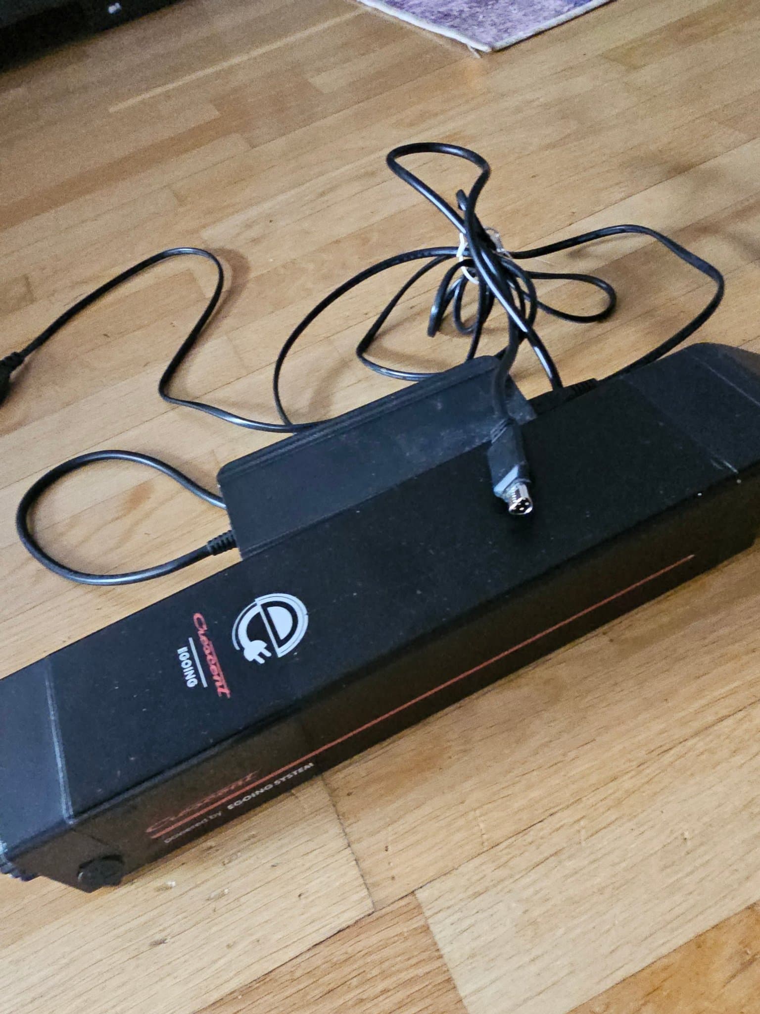 Crescent elcykelbatteri 36V 11,6Ah (417Wh) + laddare