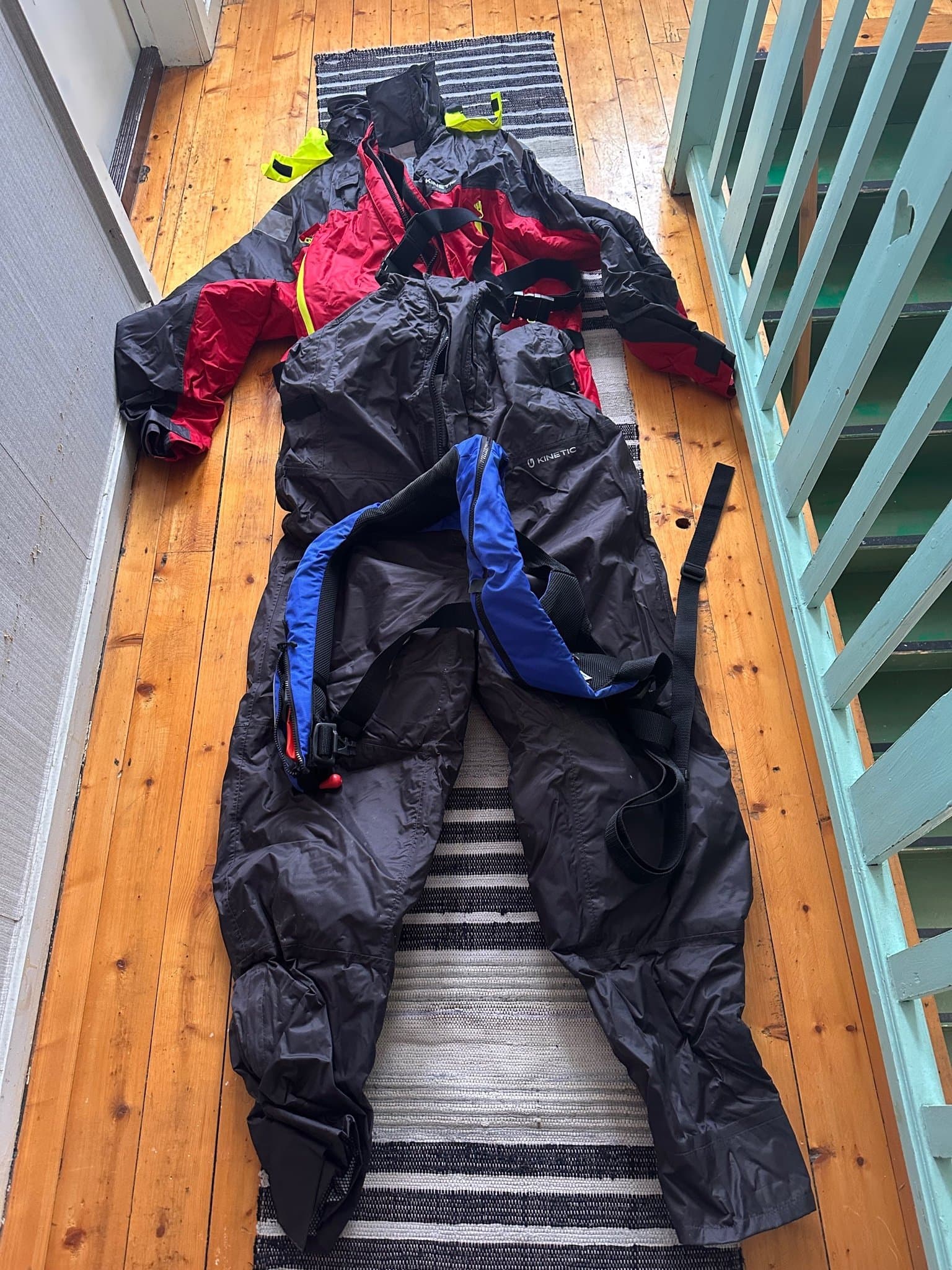 Kinetic 2-delad flytoverall plus baltic flytväst