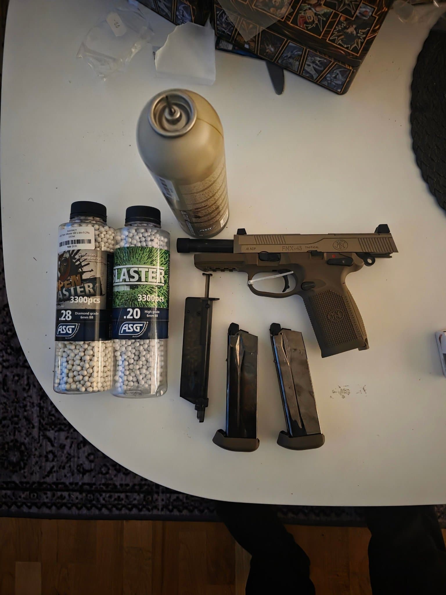 VFC FNX-45 med tillbehör