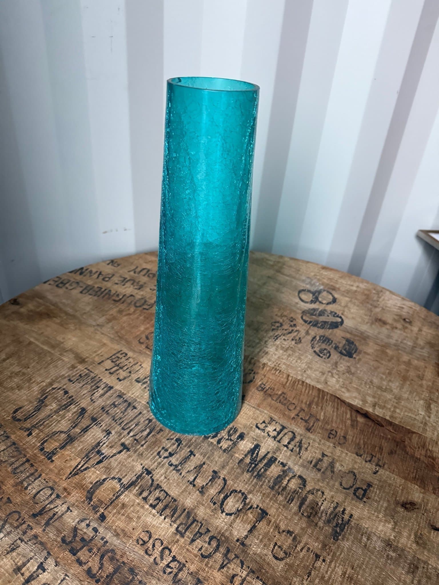 Hög dekorativ vas i turkos blå färg – ca 40 cm