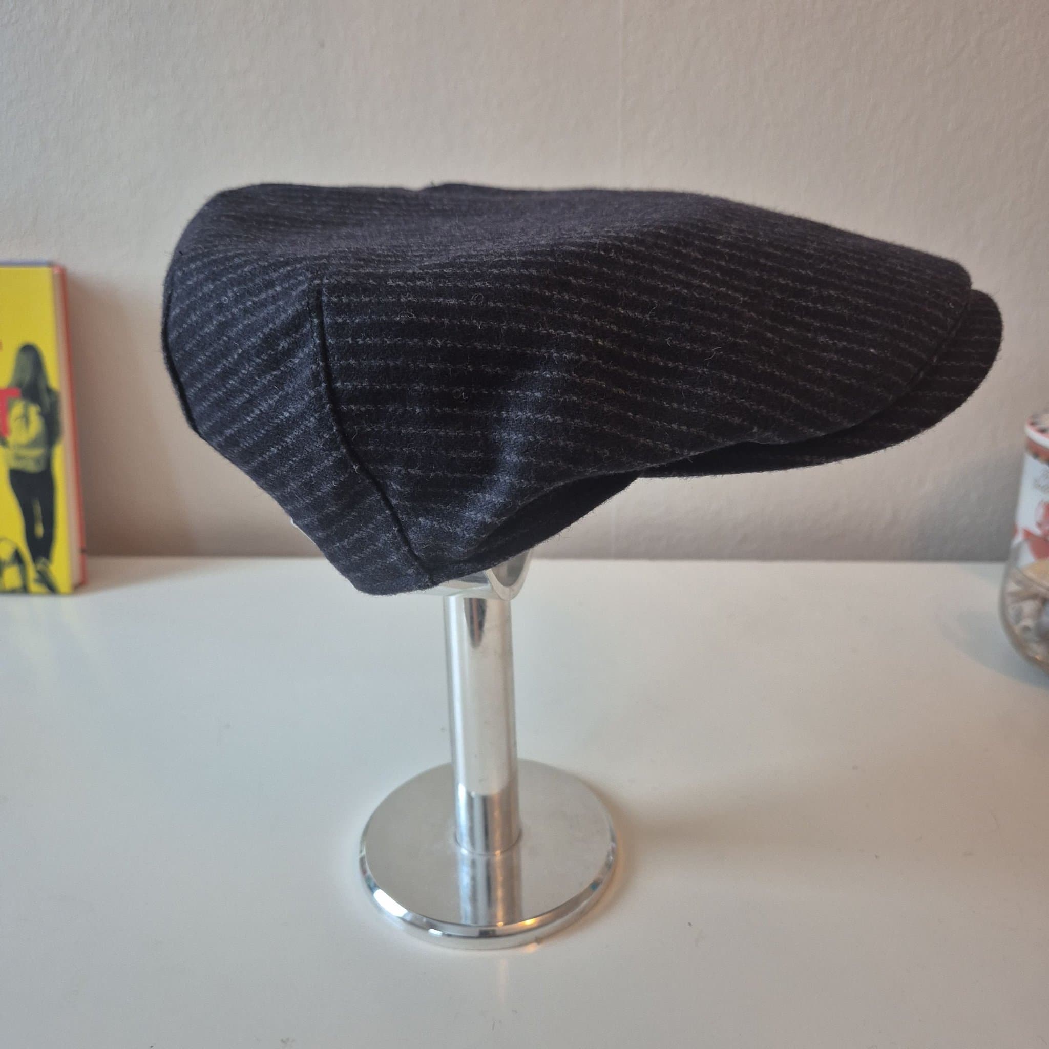 Wigéns mörkgrå keps, storlek 58