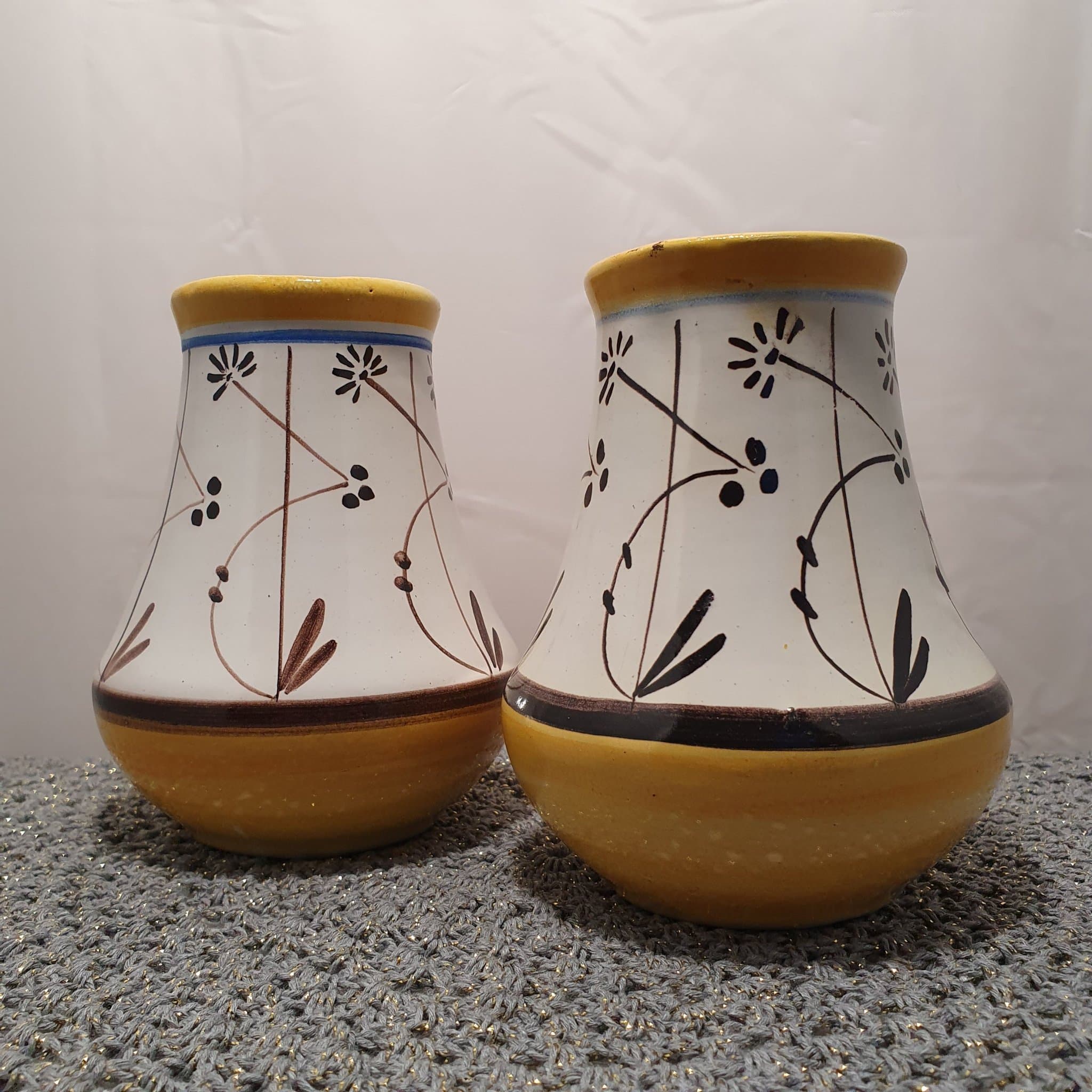 2 St retro parvaser i keramik