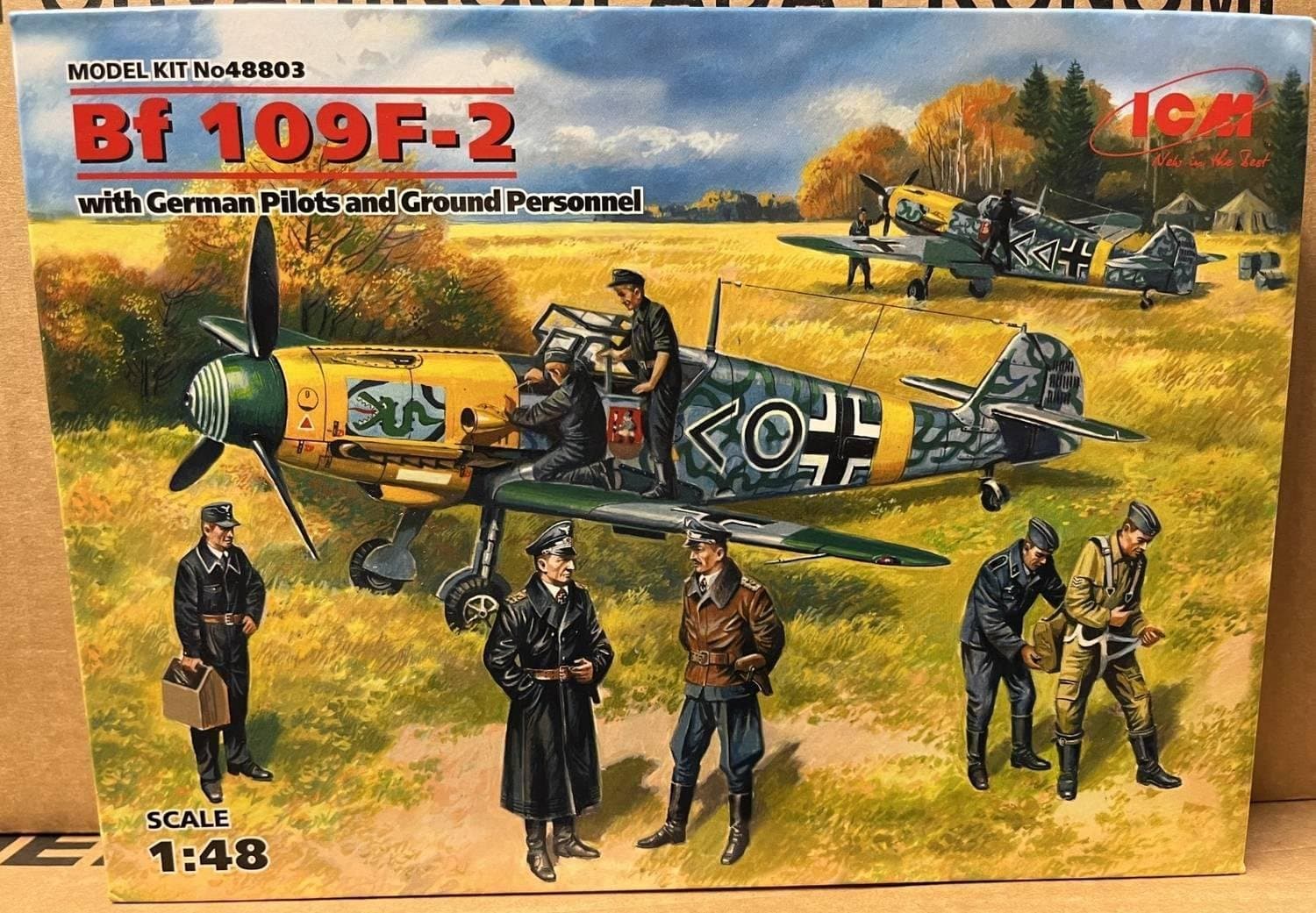 MESSERSCHMITT Bf 1090F-2 WITH GERMAN PILOTS AND GROUND PERSONNEL ICM 1/48 O