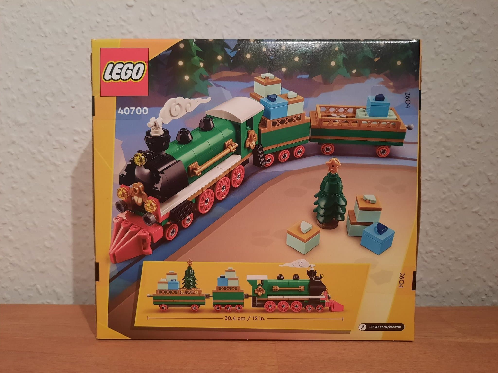 Lego Winter Holiday Train Creator 40700