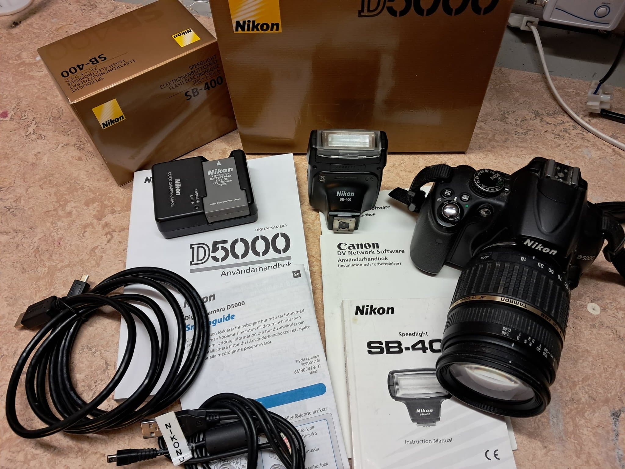 Nikon D5000