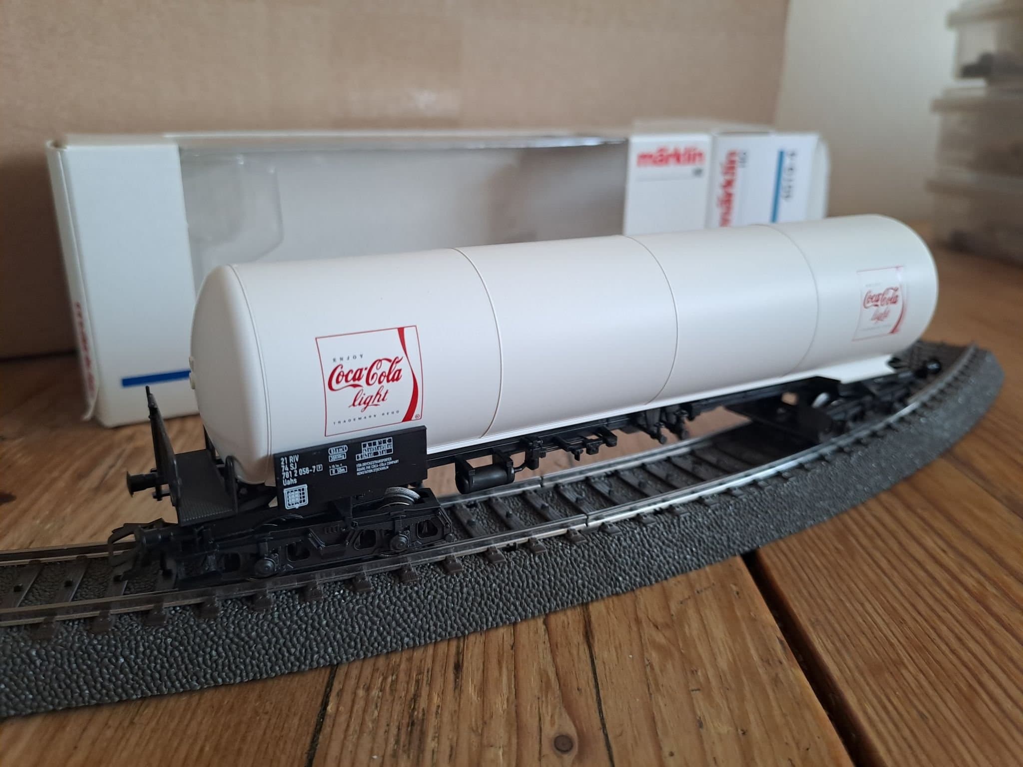Märklin 4519-4, SJ lång boggietankvagn "Coca Cola Light", nyskick