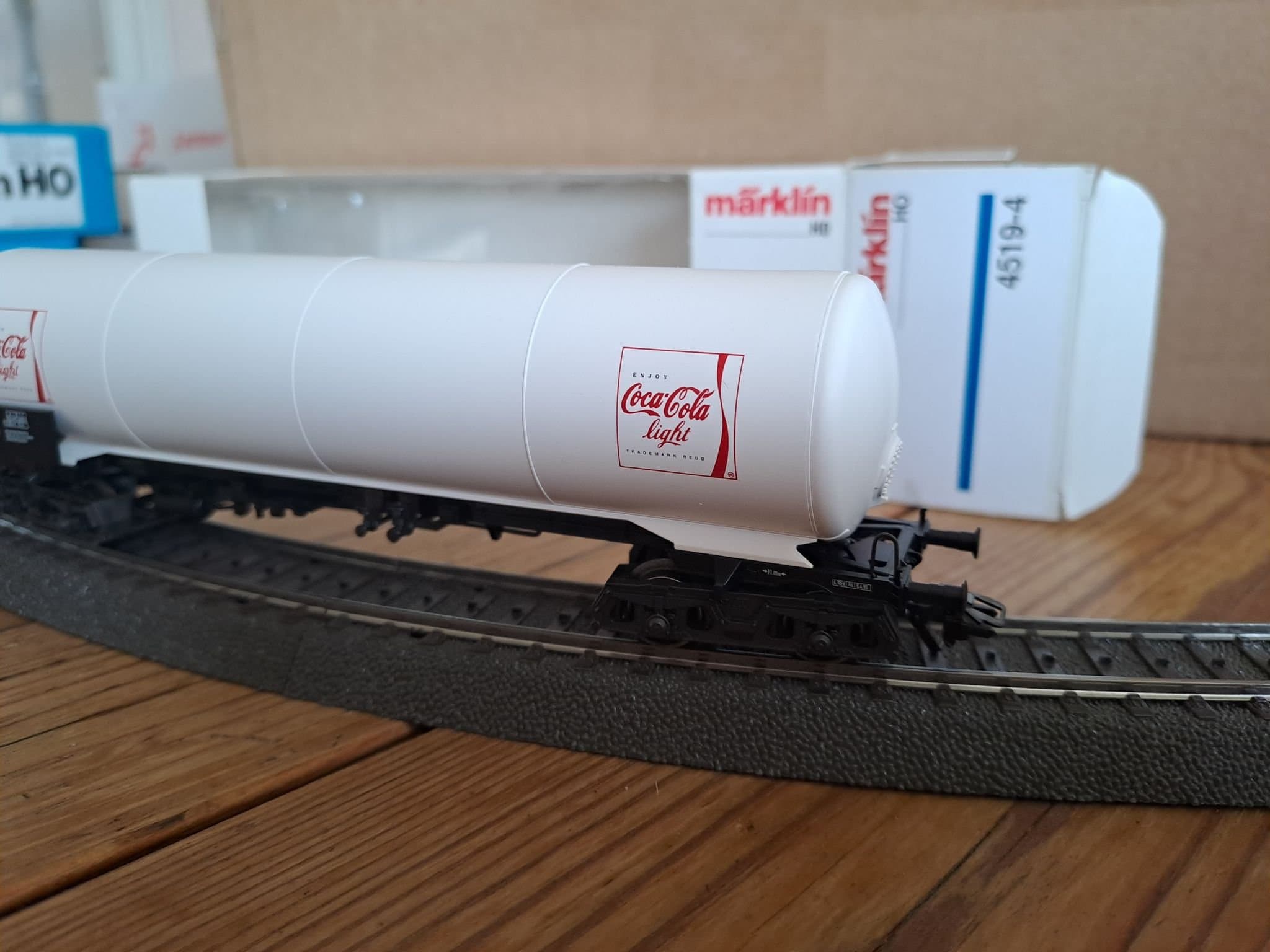 Märklin 4519-4, SJ lång boggietankvagn "Coca Cola Light", nyskick