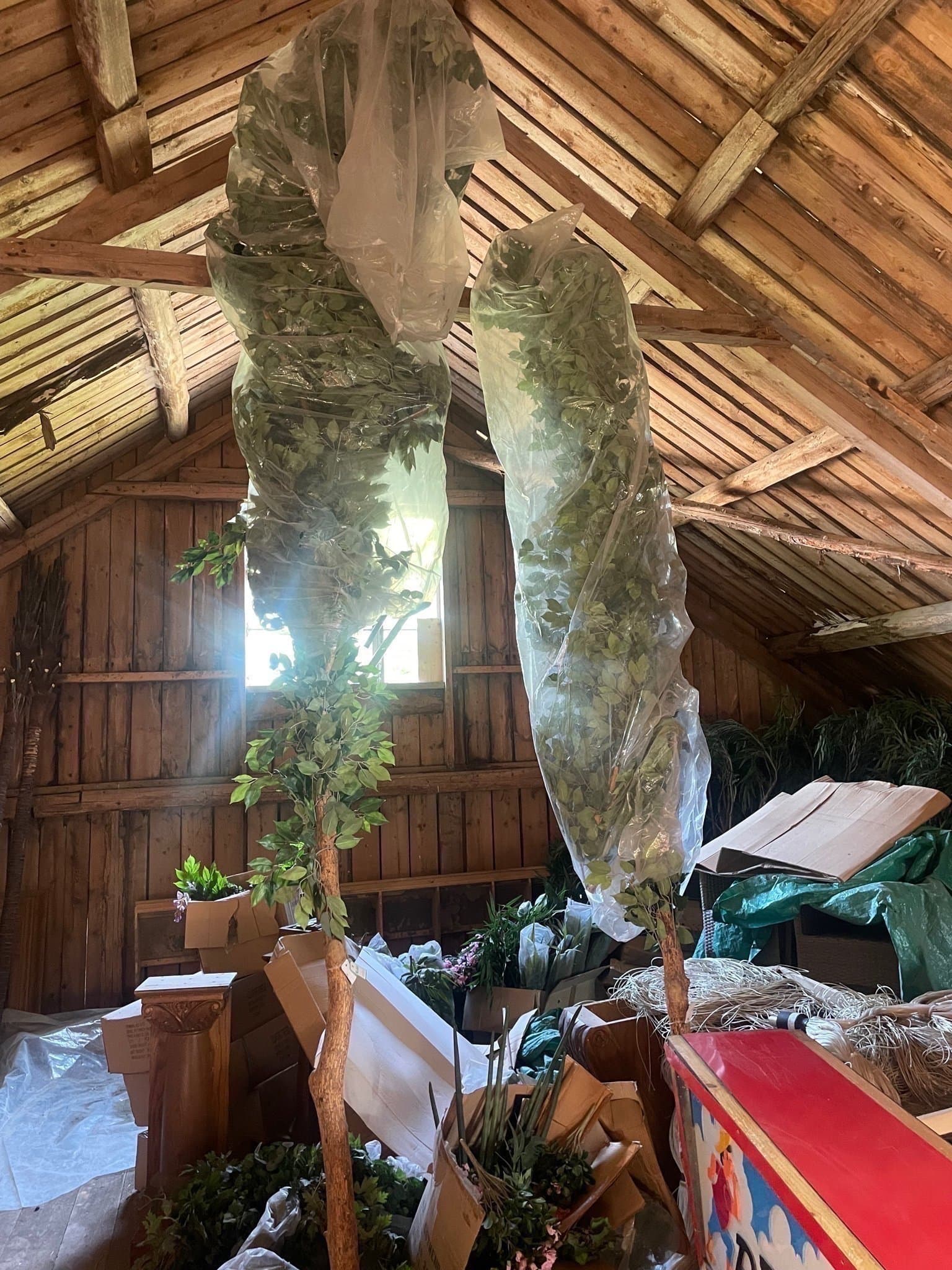 2 st nya Konstgjorda Träd 3-4 meter höga