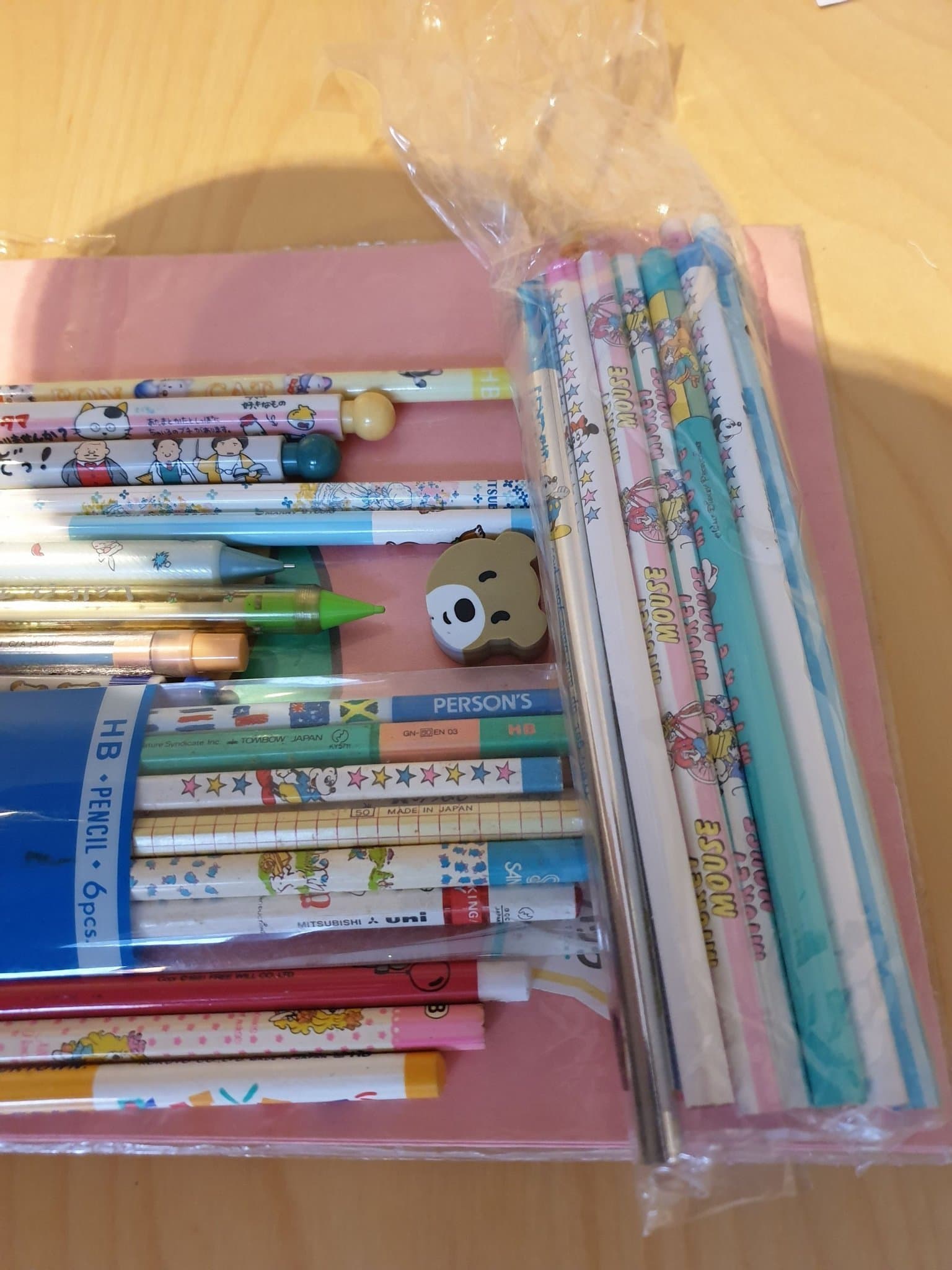 REA SALE Vintage retro stationery trinkets pyssel pennor pencil scrapbooking