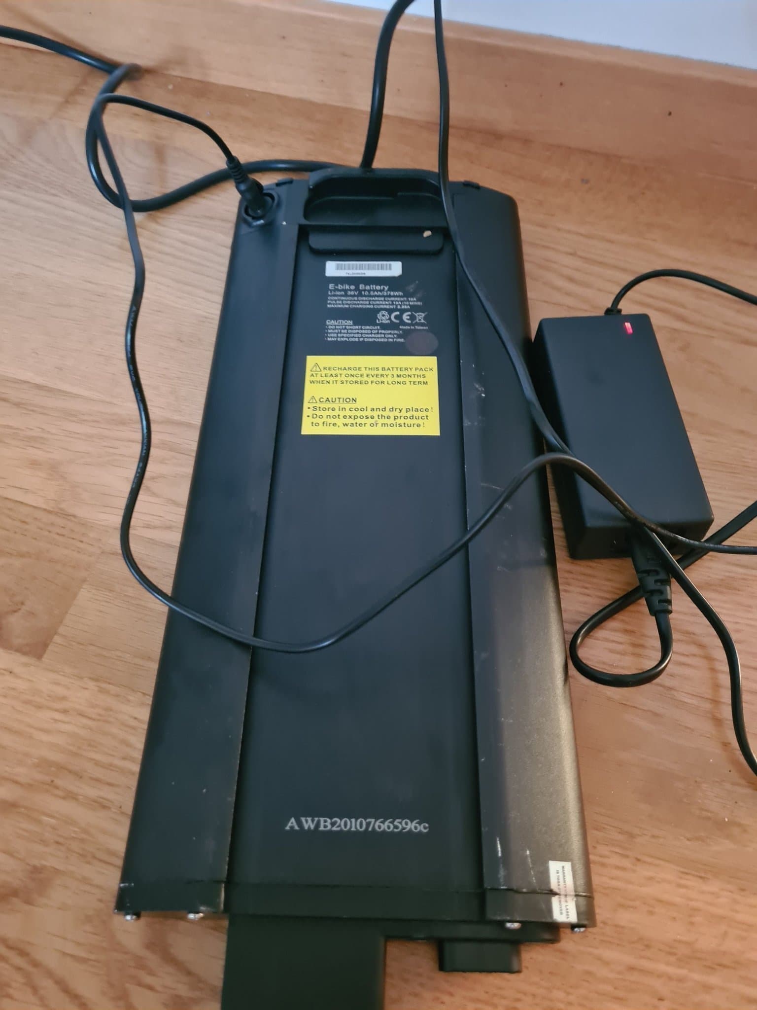 E-bike Batteri och laddare till HELEKAM elcykel