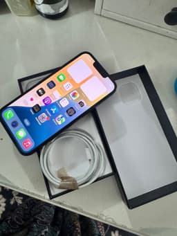 iPhone 14 128 GB full fungerande olåst