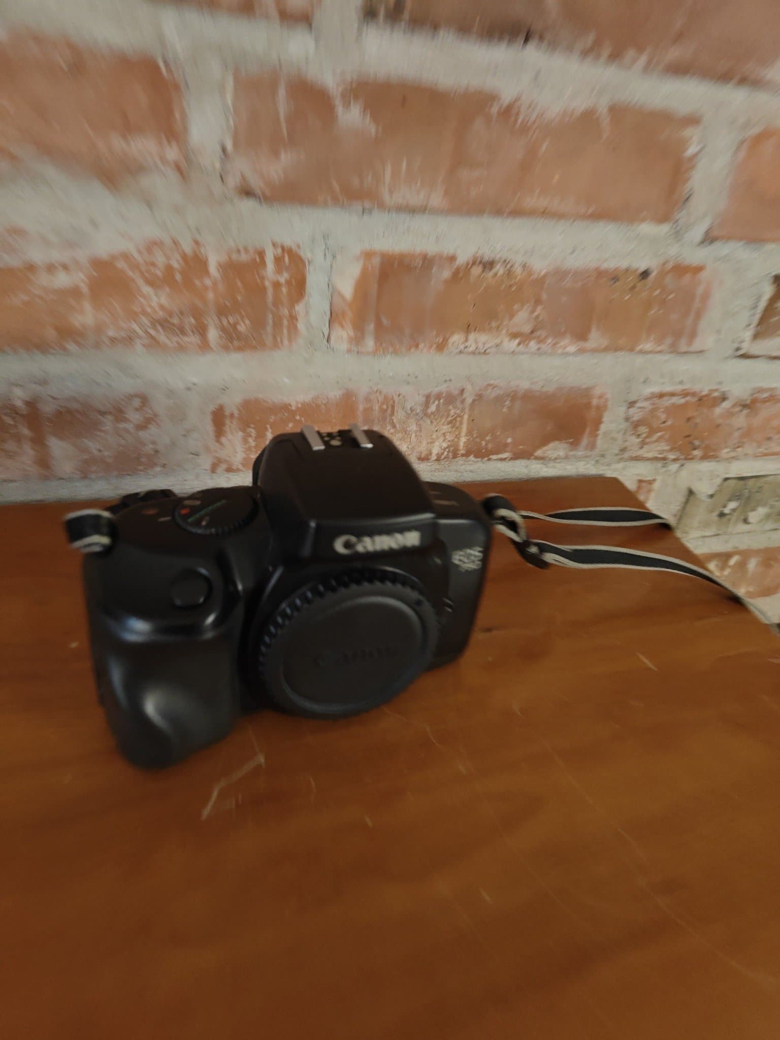 Canon EOS 750 analogt spejlreflekskamera i mint condition.