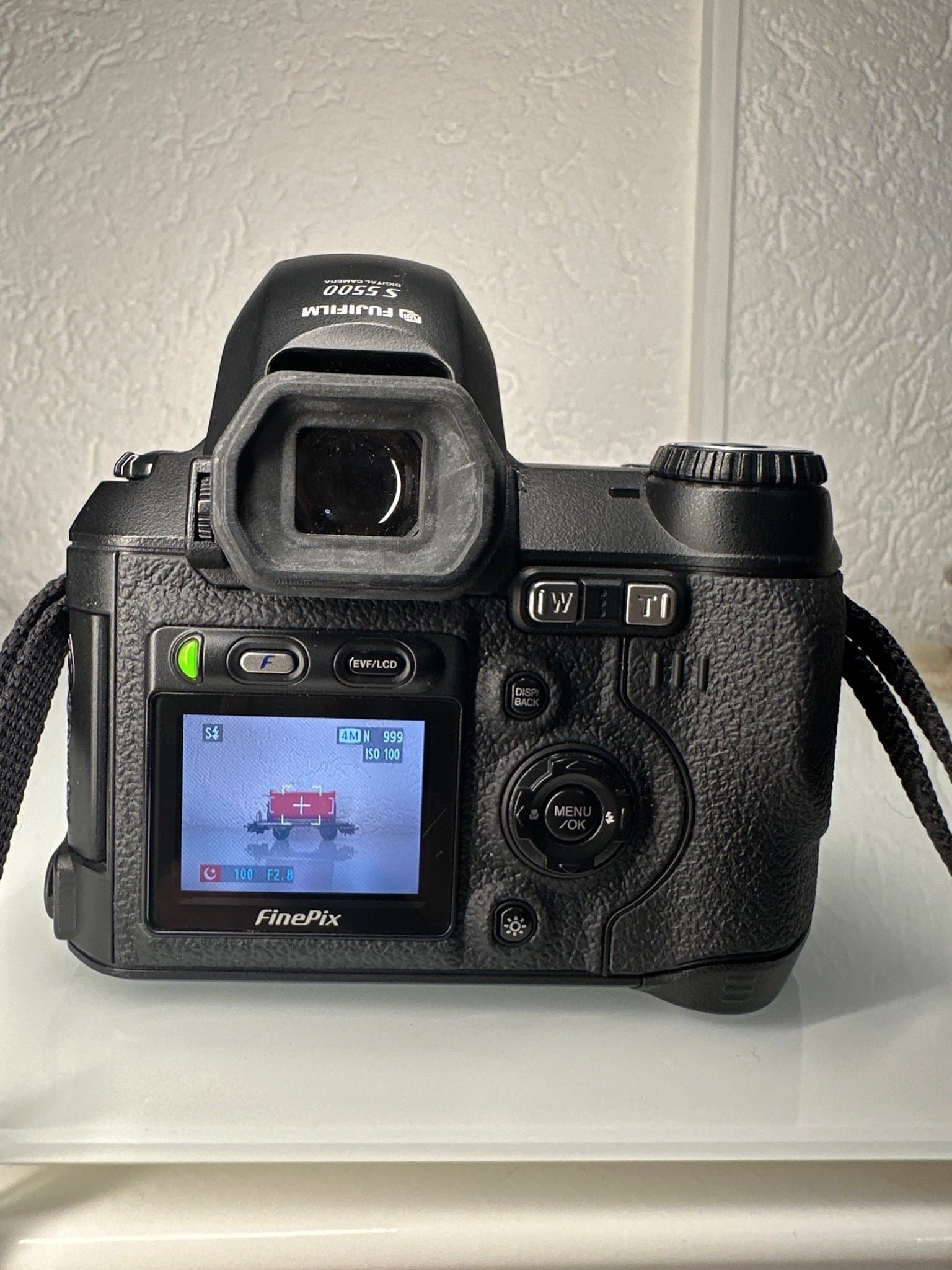 Digitalkamera Fujifilm S 5500 1:2.8-3.1 10x Optisk Zoom f=5.7-57mm