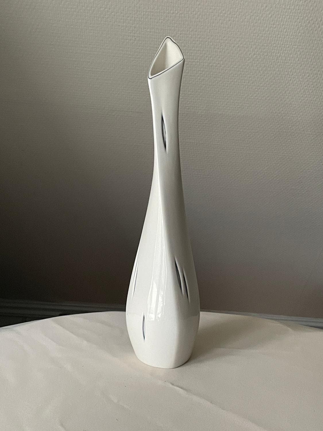 Elegant vas 33 cm Sgrafo modern design Peter Muller 1960 Tal