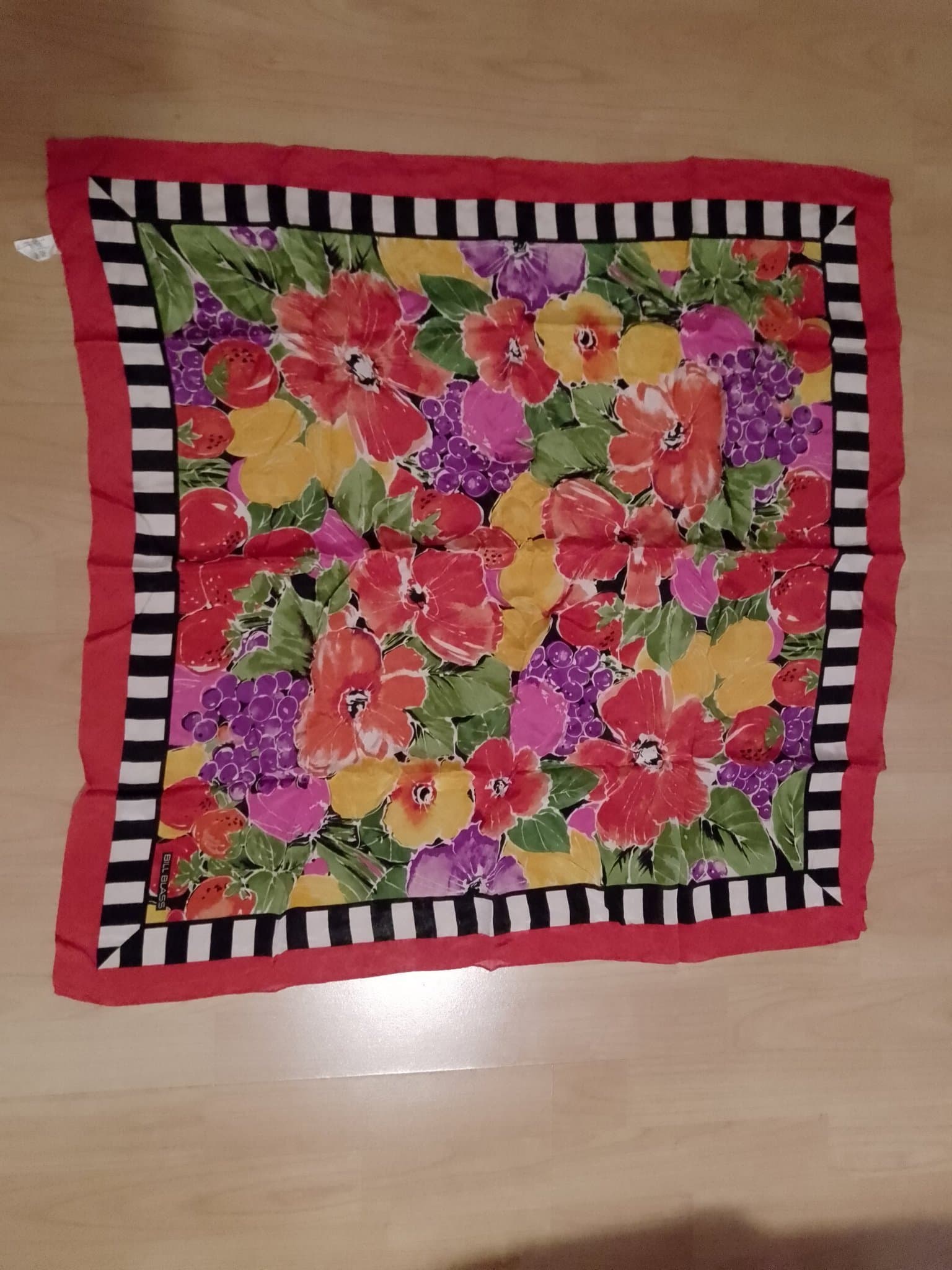 Bill Blass designer silke silk scarf NY chic färgsprakande sista chansen