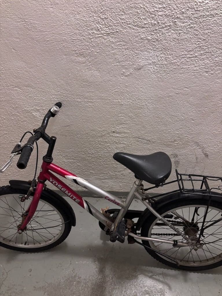 Barncykel Yosemite cerise 20 tum