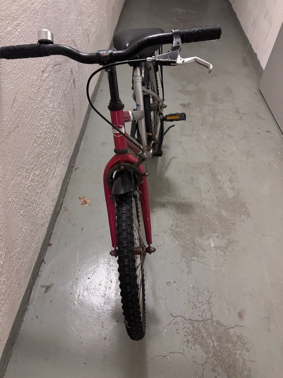 Barncykel Yosemite cerise 20 tum