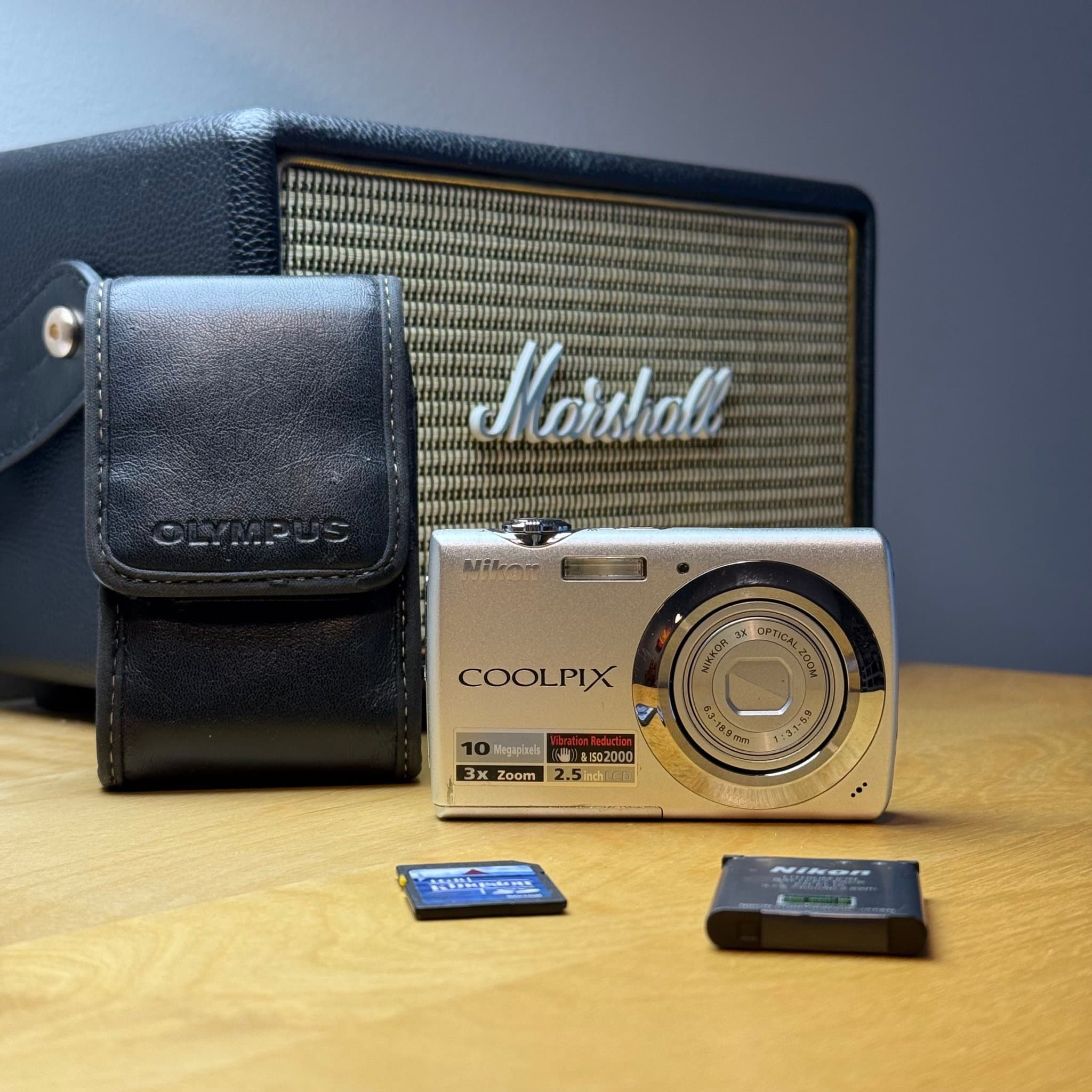 Nikon Coolpix S225 - snabb leverans