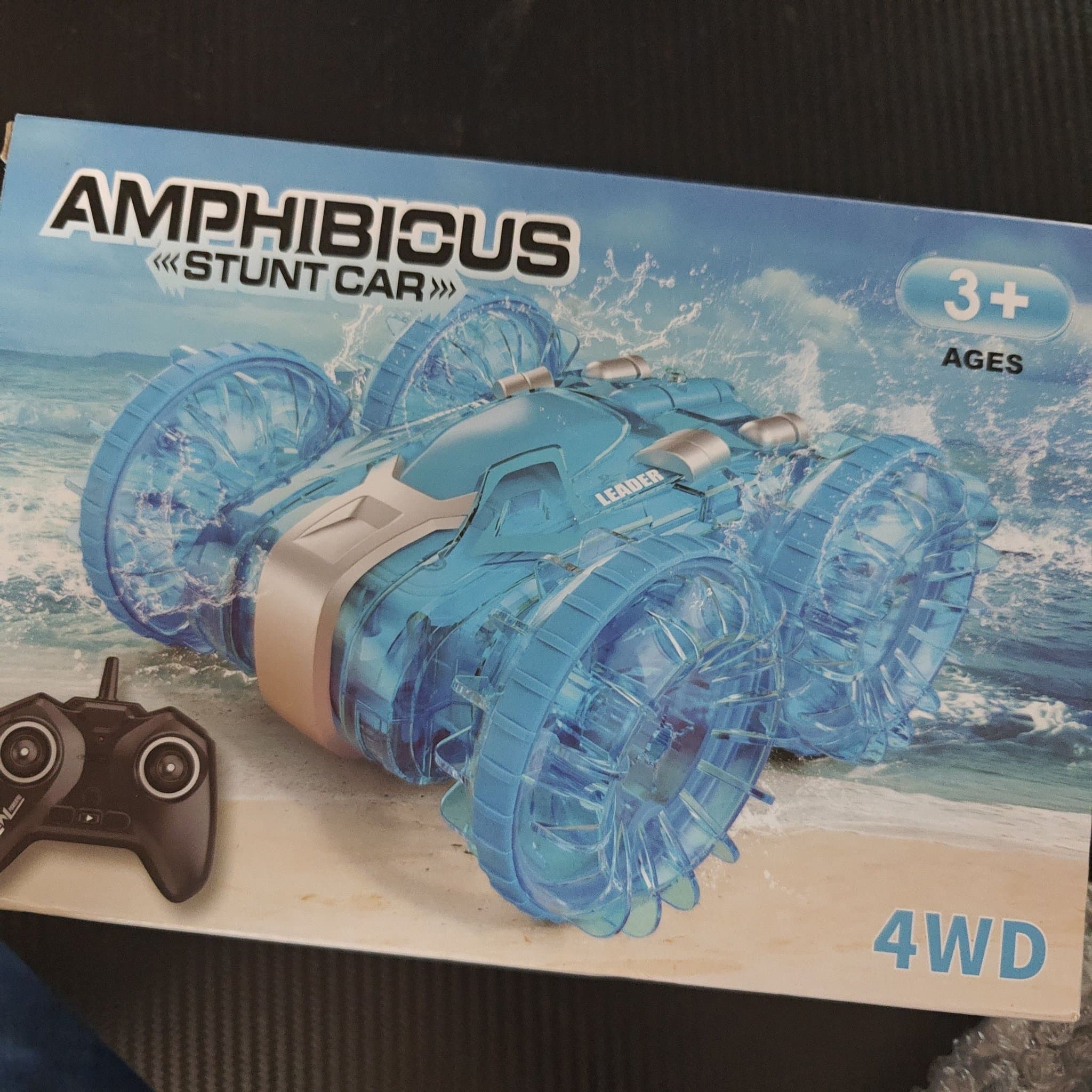 Amfibisk Stuntbil 4WD med Fjärrkontroll och Gestkontroll