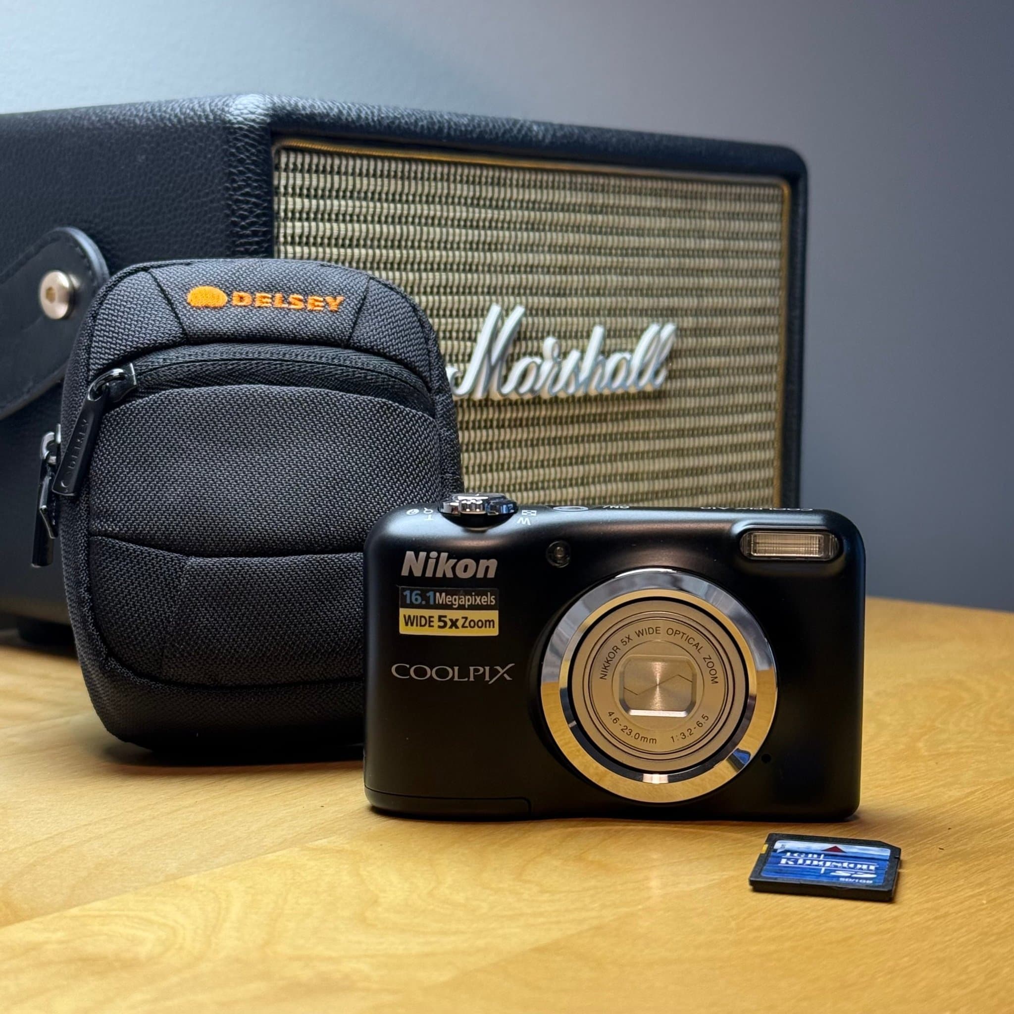 Nikon Coolpix A10 - super clean - fast shipping