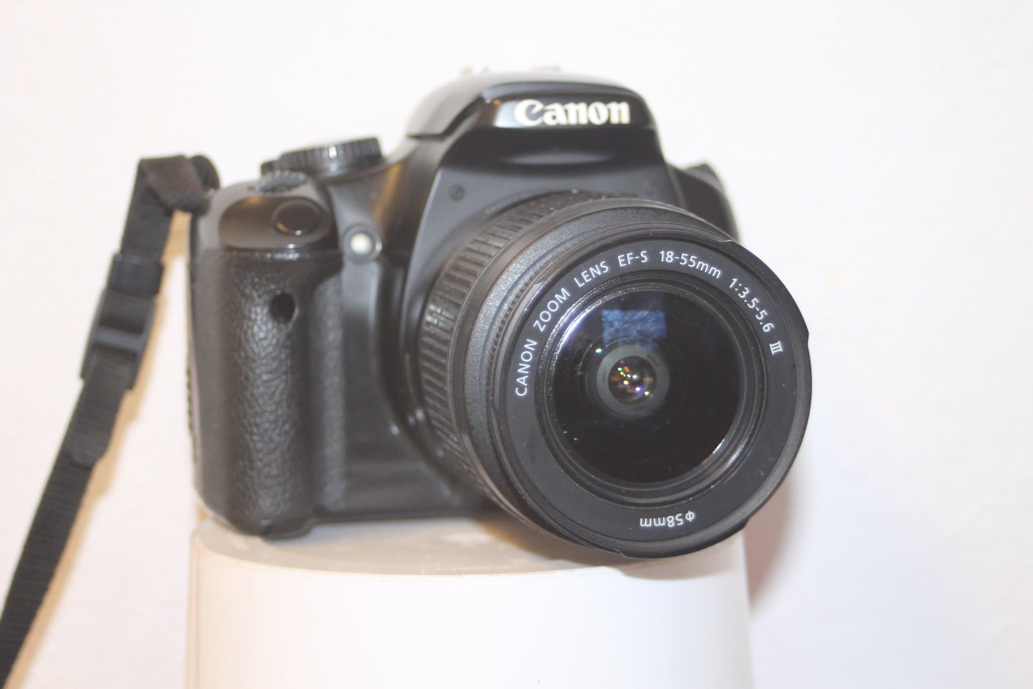 Canon EOS 450D systemkamera med objektiv