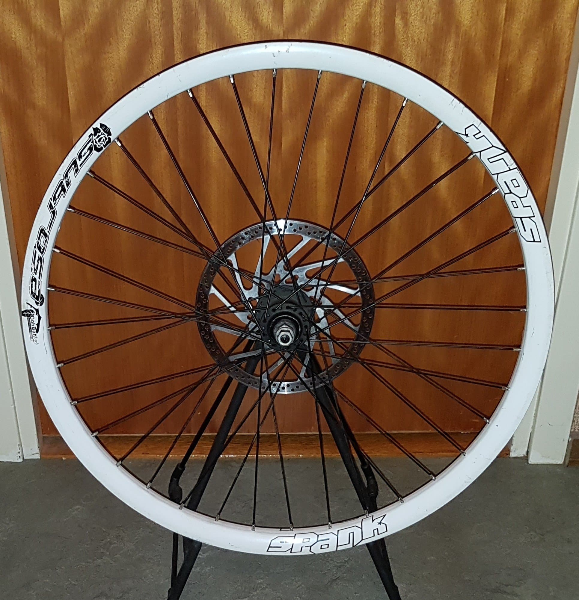 Cykel framhjul SPANK 26" tum.