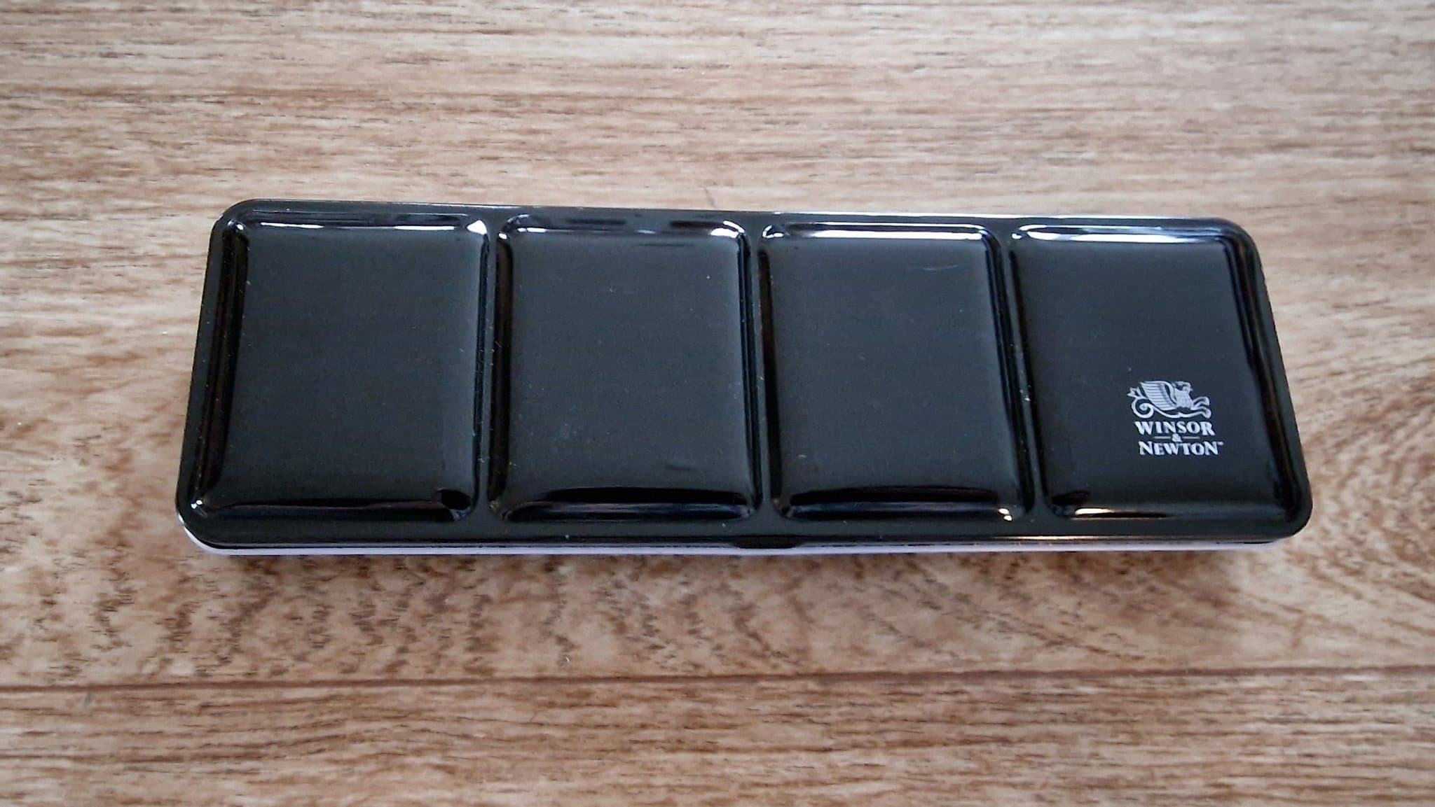 Winsor & Newton Cotman water colours Set om 24 halvkoppar