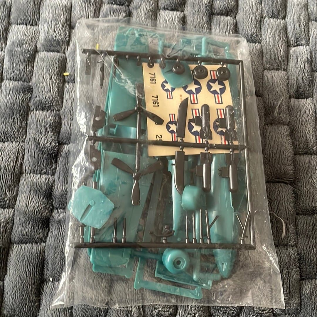 Grumman XP-50 WWII Series Modellbyggsats