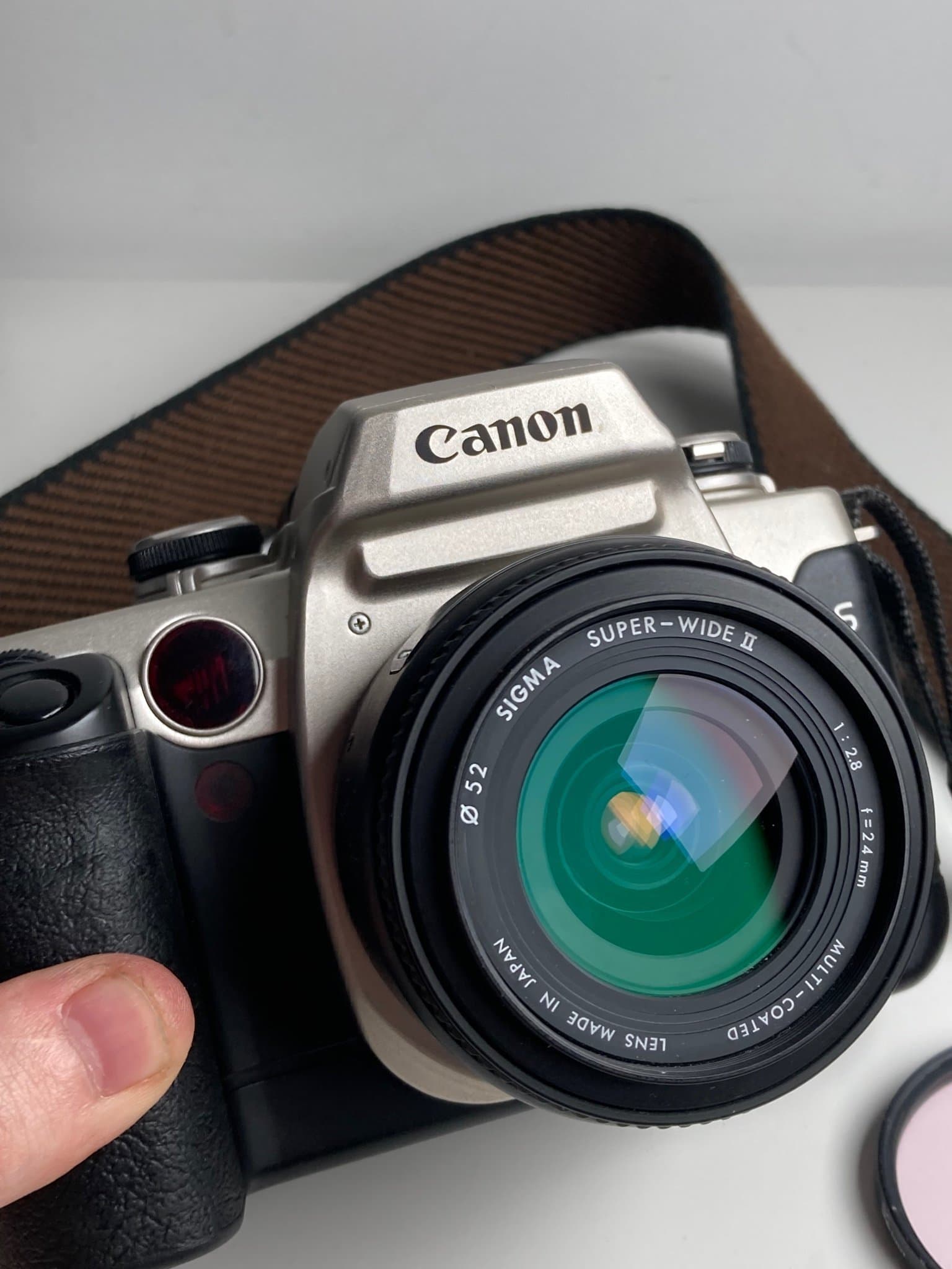 Canon EOS 50 med Sigma 24mm f2.8 objektiv