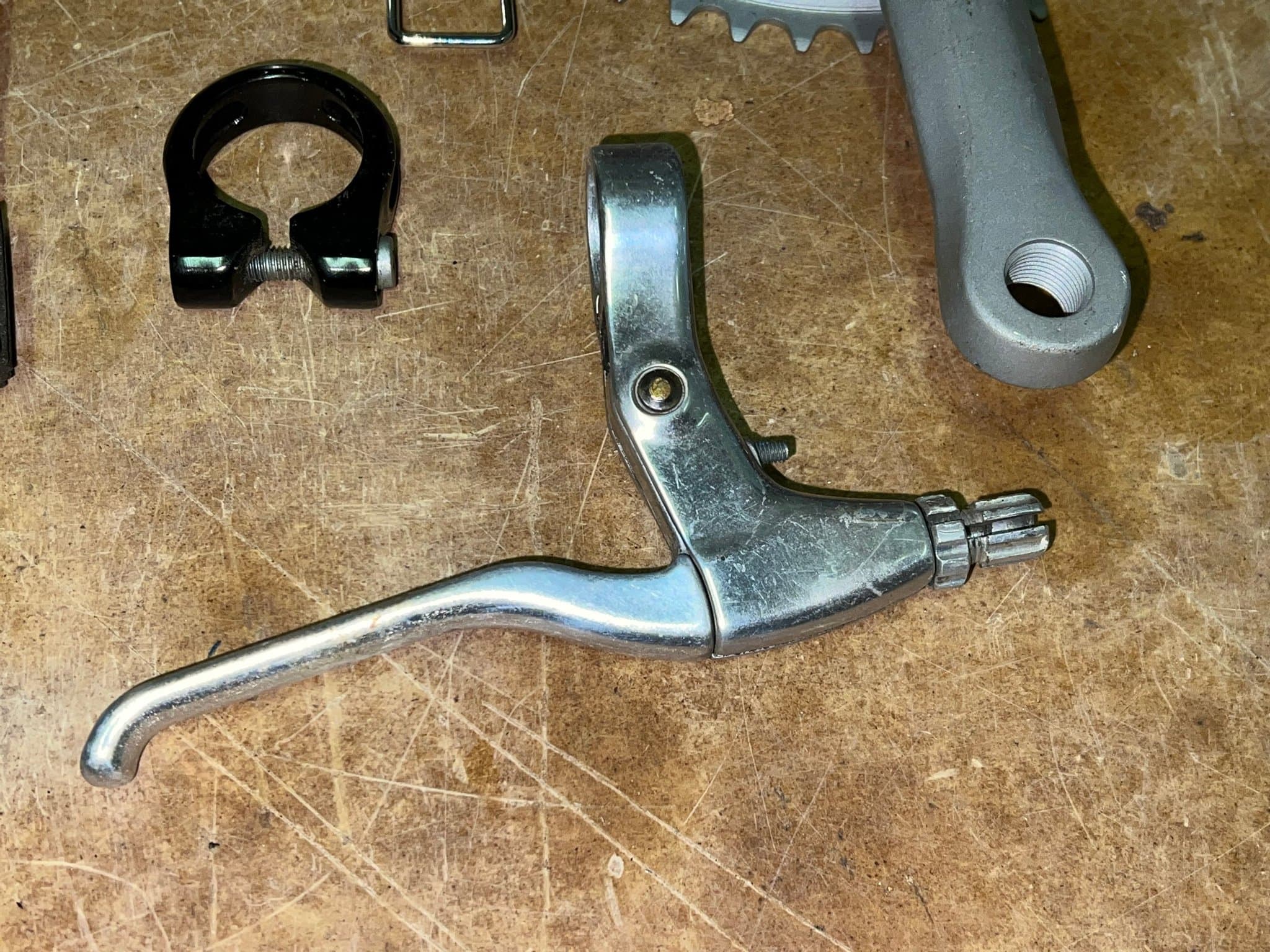 Cykel Delar - Styrstam ställbar, Höger vevarm, Bromshandtag m.m.