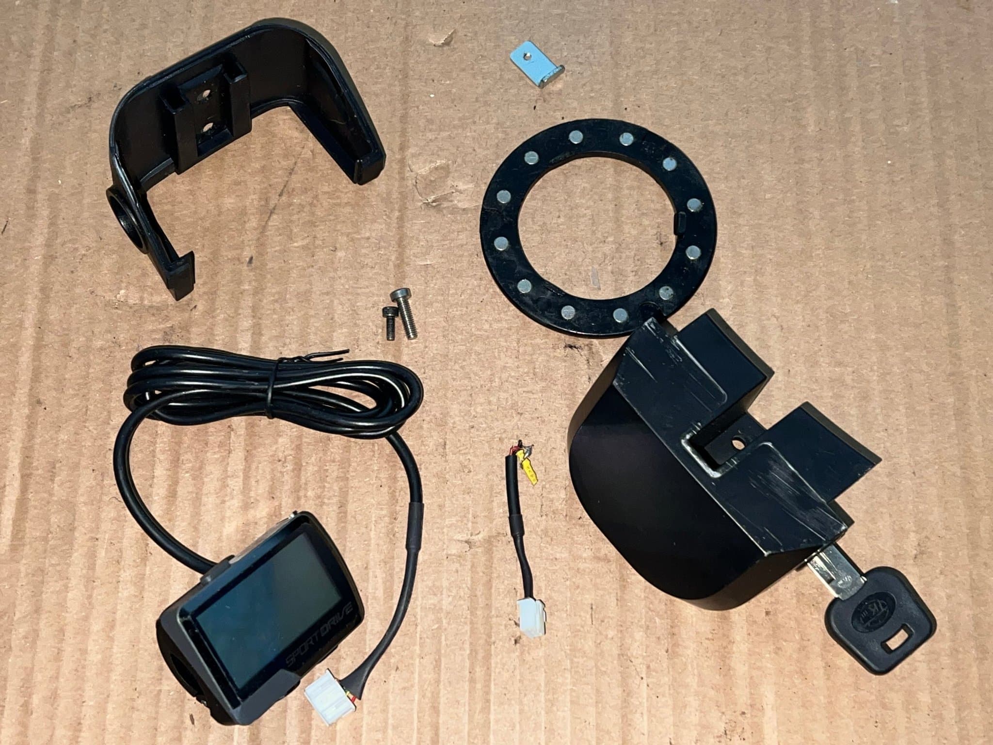 Sport Drive elcykel display, sensor och batterilås