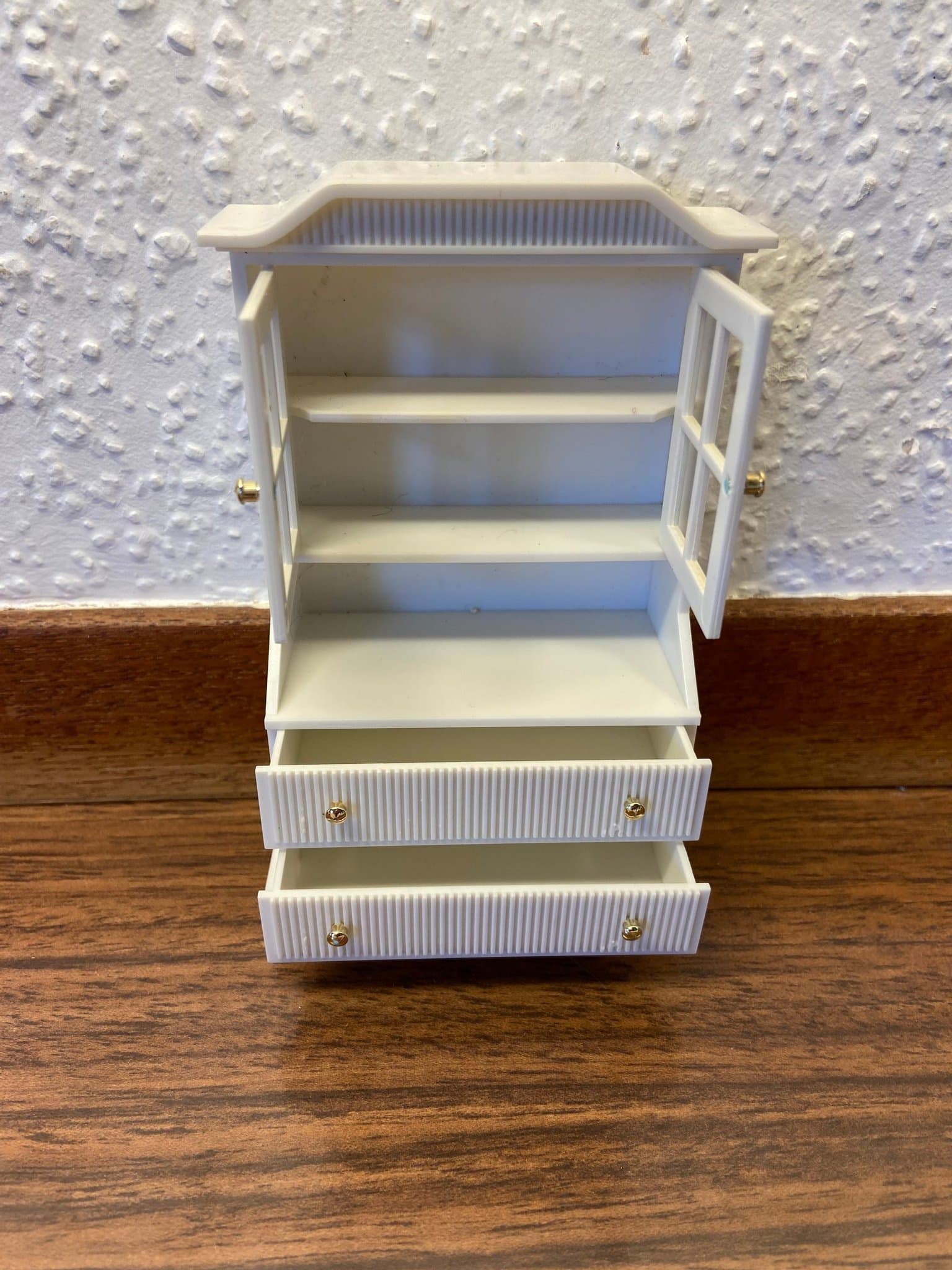 Brio - Vitrinskåp - Dockskåp