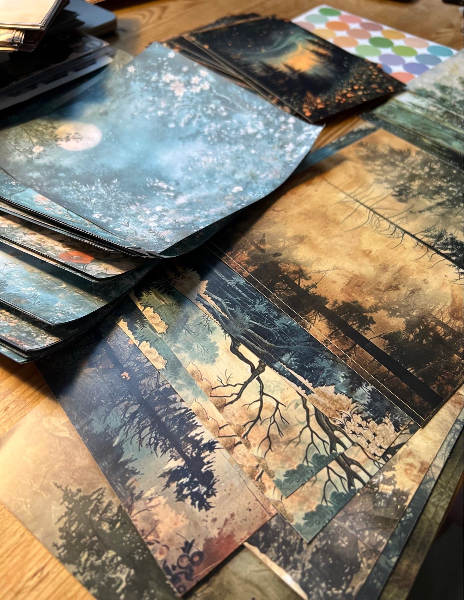 STORT Scrapbooking-kit med papper och klistermärken / junk journaling