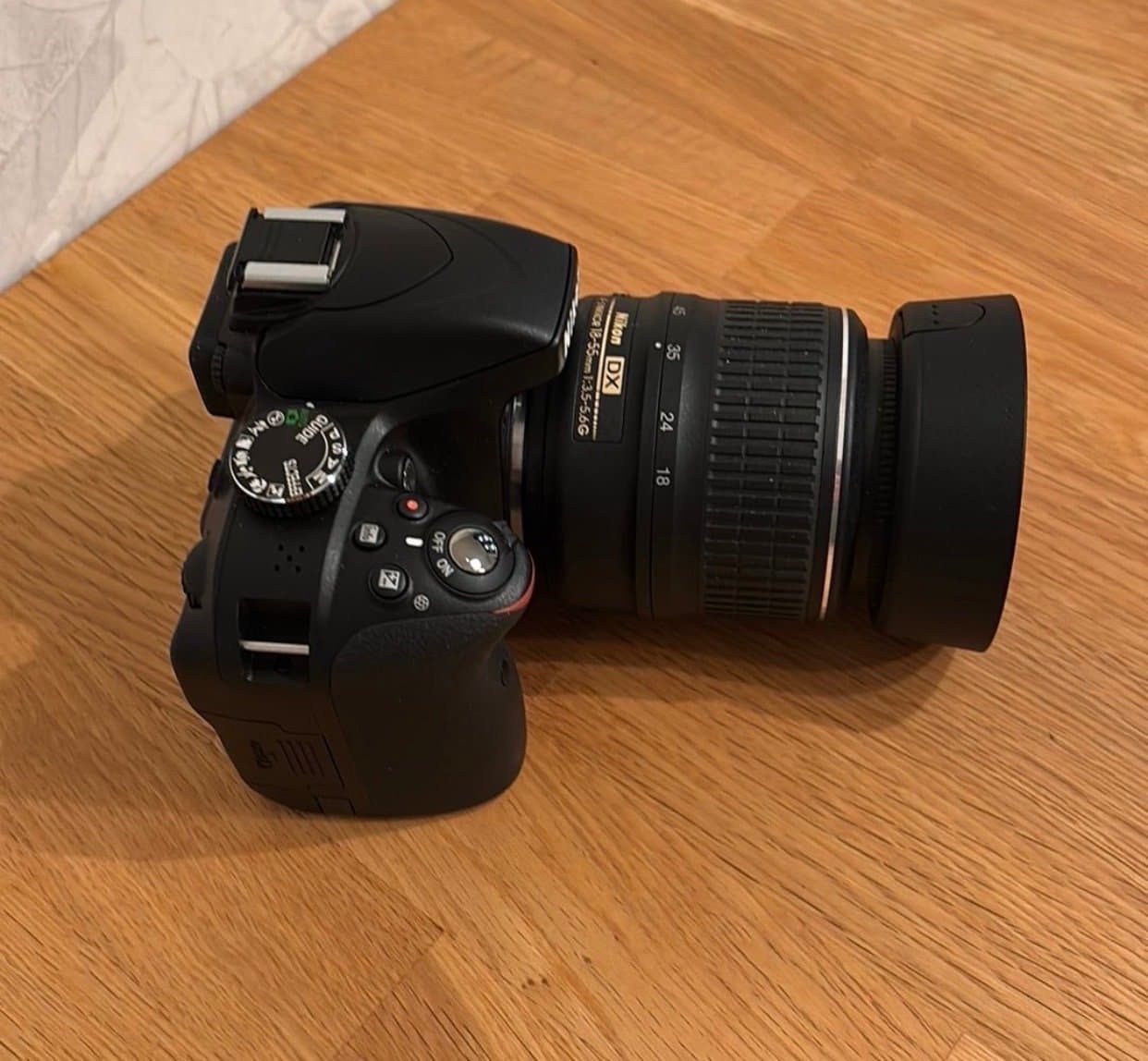 Nikon D3300 kamera med AF-P 18-55 VR Kit*64GB minneskort ingår*nästan ny*