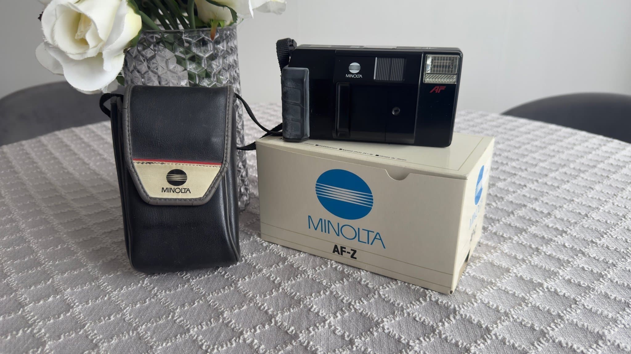 Minolta AF-Z – Klassisk Analog 35mm "Point & Shoot" i originalkartong