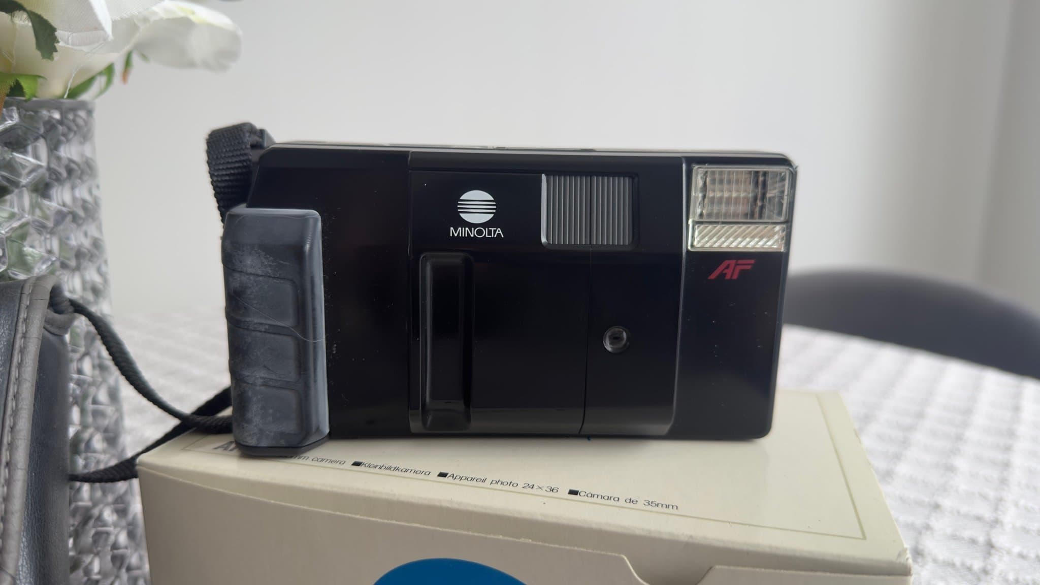 Minolta AF-Z – Klassisk Analog 35mm "Point & Shoot" i originalkartong